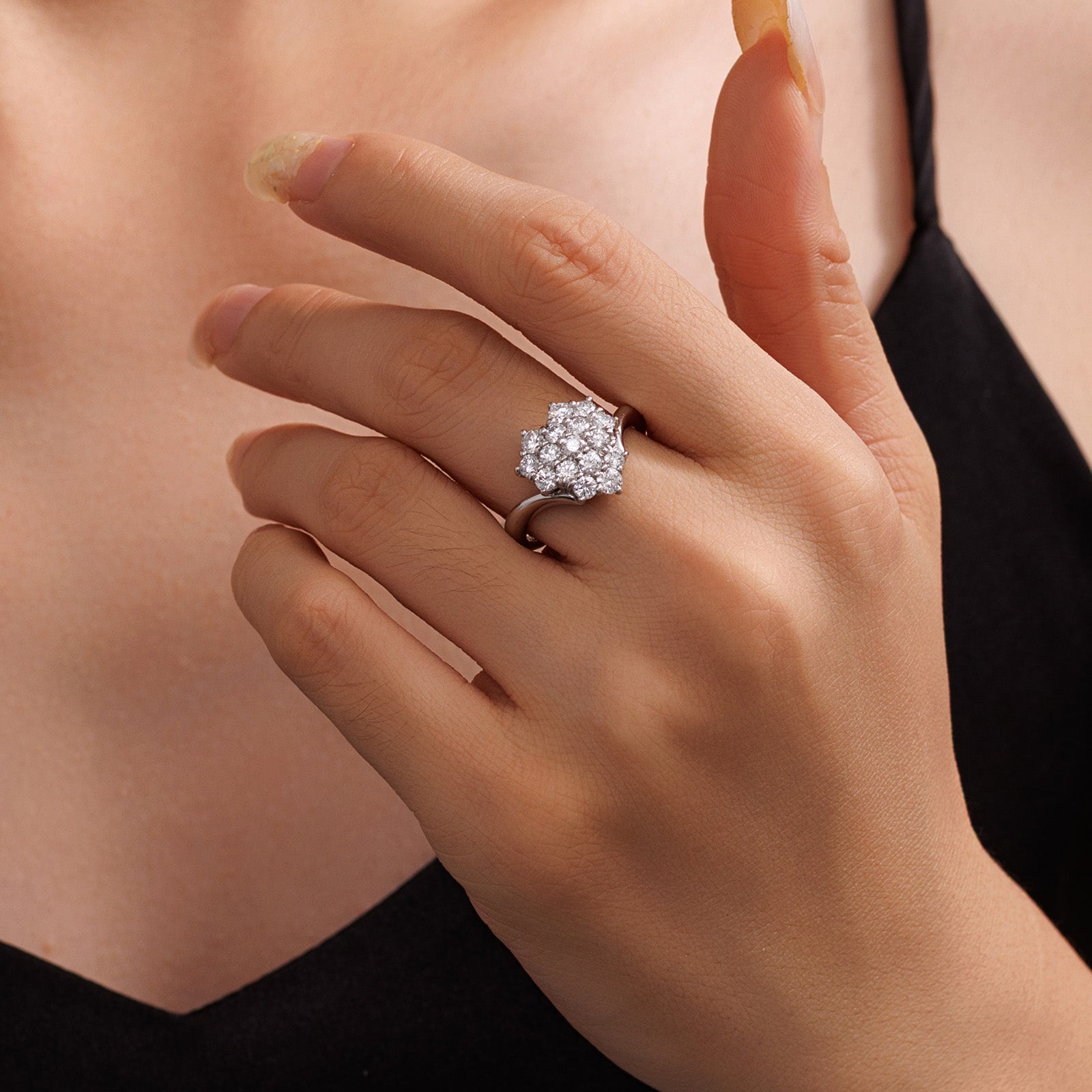 Vintage Ring in PT900 With Natural Diamond