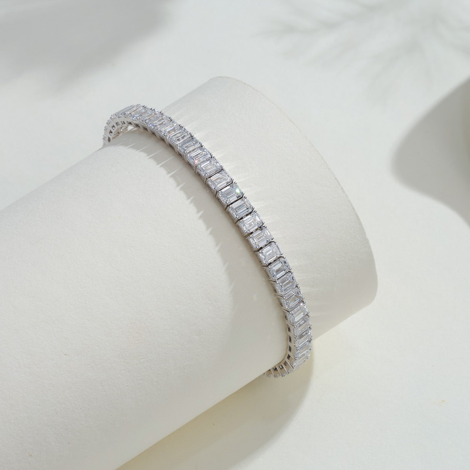 18K White Gold Emerald-Cut Lab Grown Diamond Full Tennis Bracelet(0.4ct/p)
