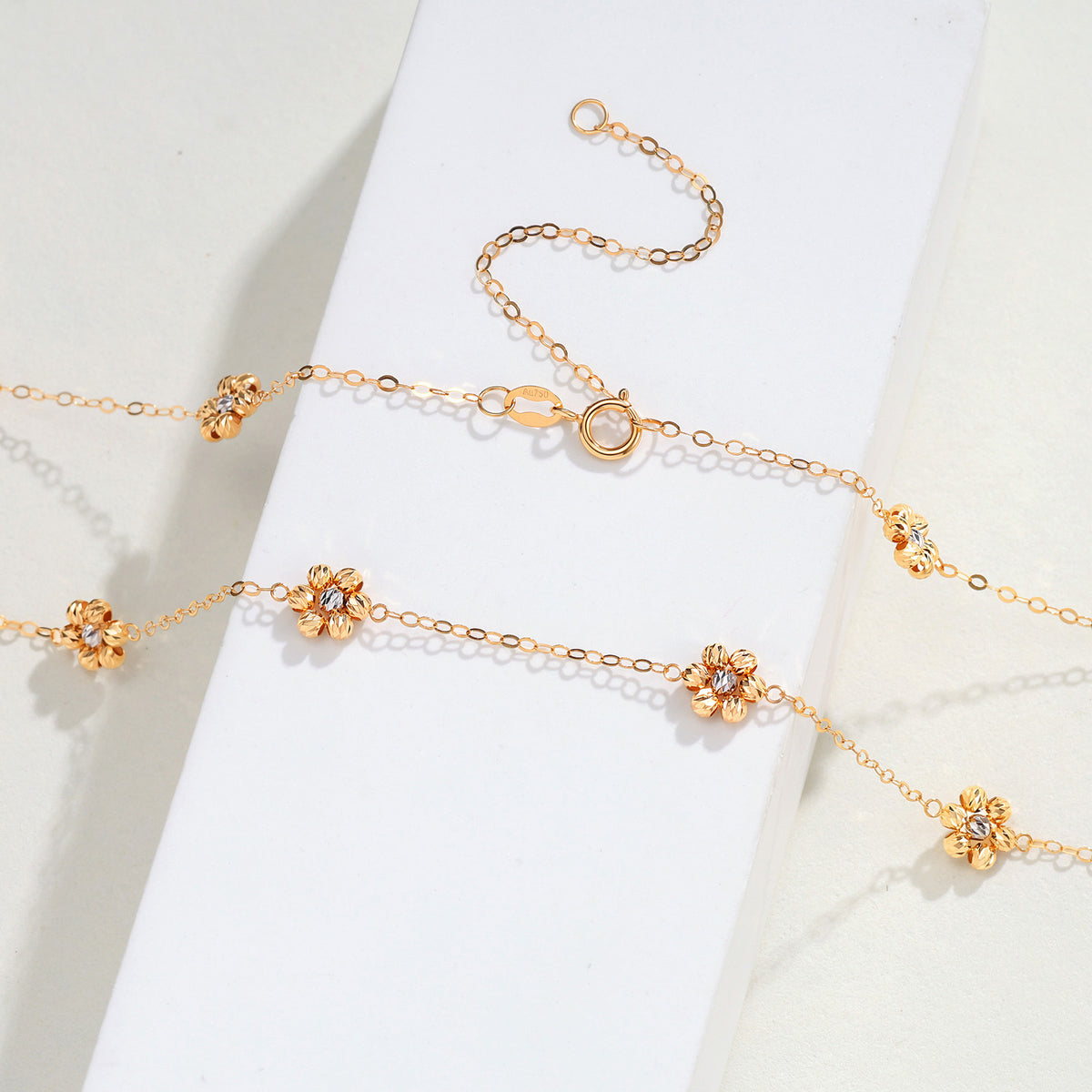 ⭐️18K Solid Gold Diamond Accent Flower Station Necklace
