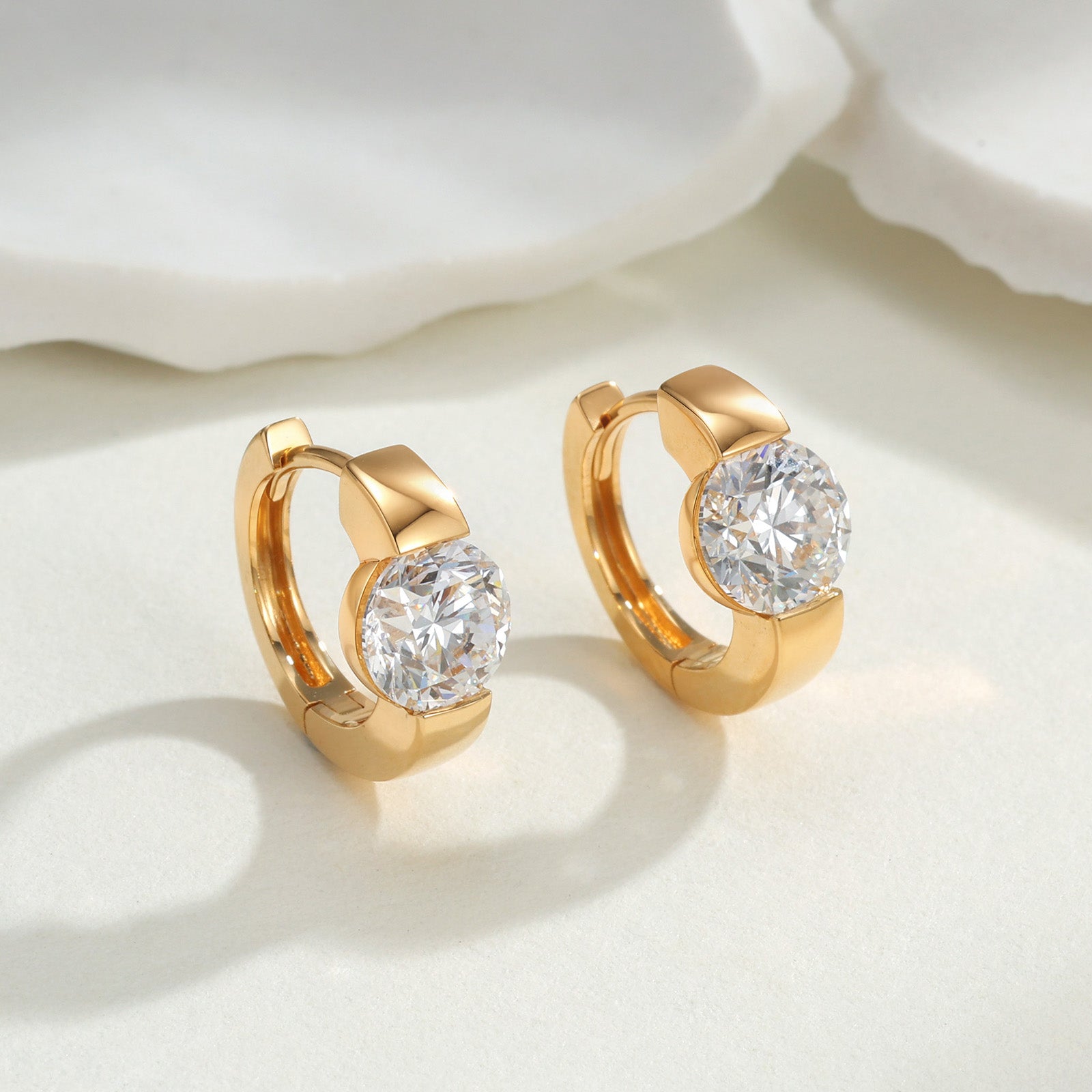 18K Yellow Gold Bezel Set Lab-Grown Diamond Huggie Earrings(0.5ct /P)