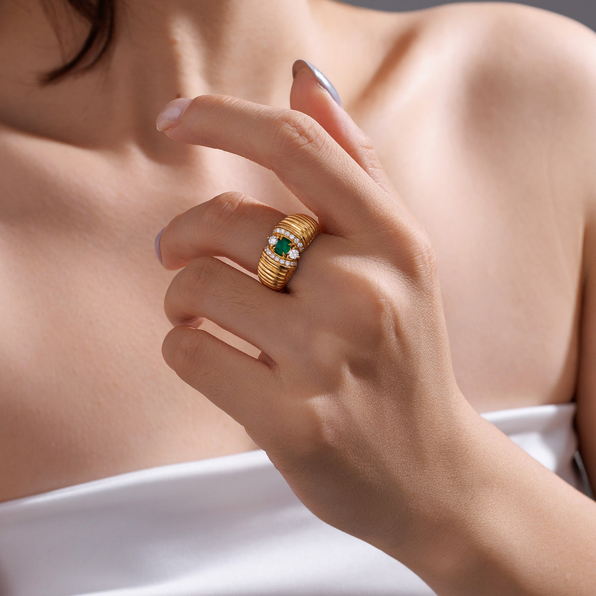 Natural Emerald Diamond Ring in 9K Gold