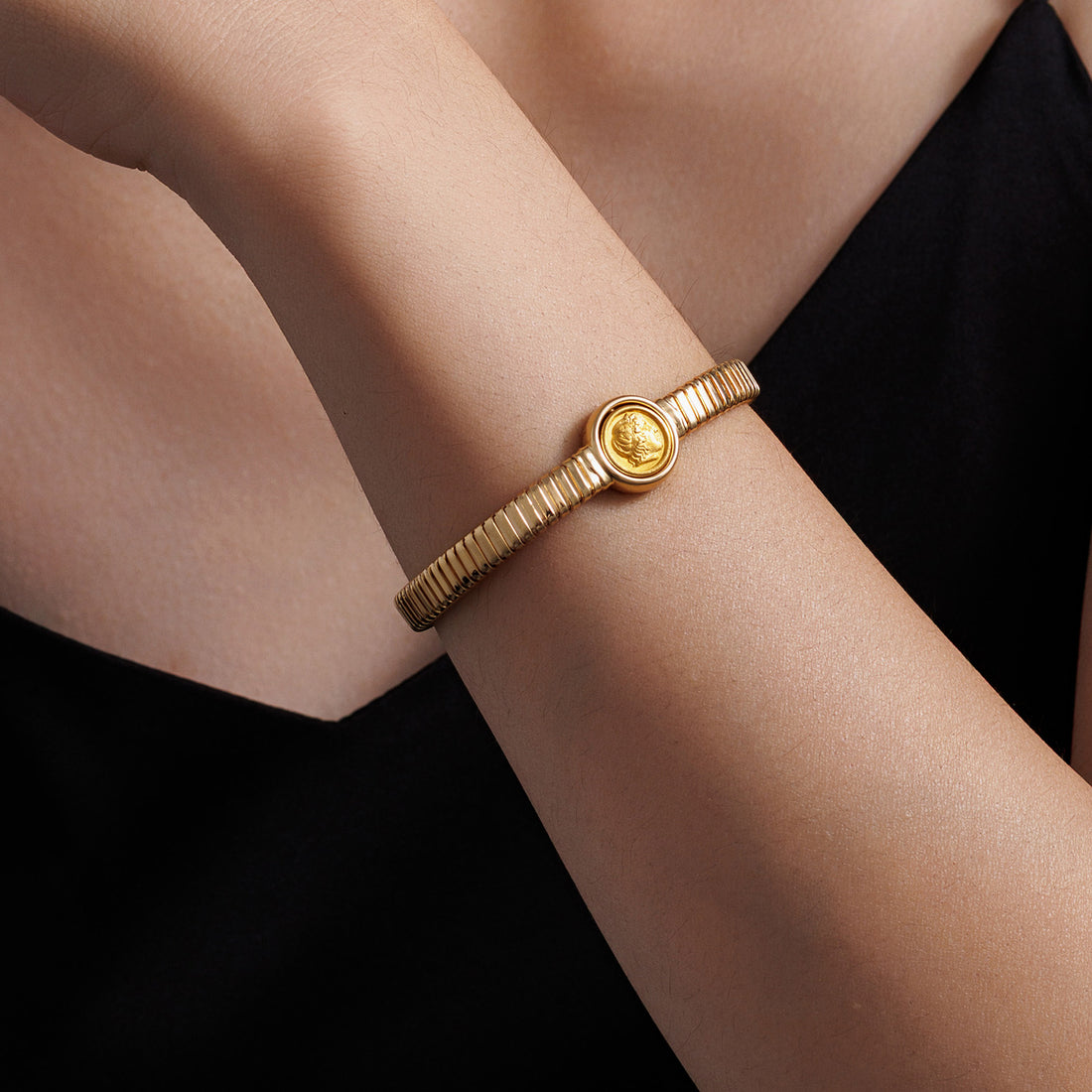 K18 Italian Vintage Coin Flex Bracelet