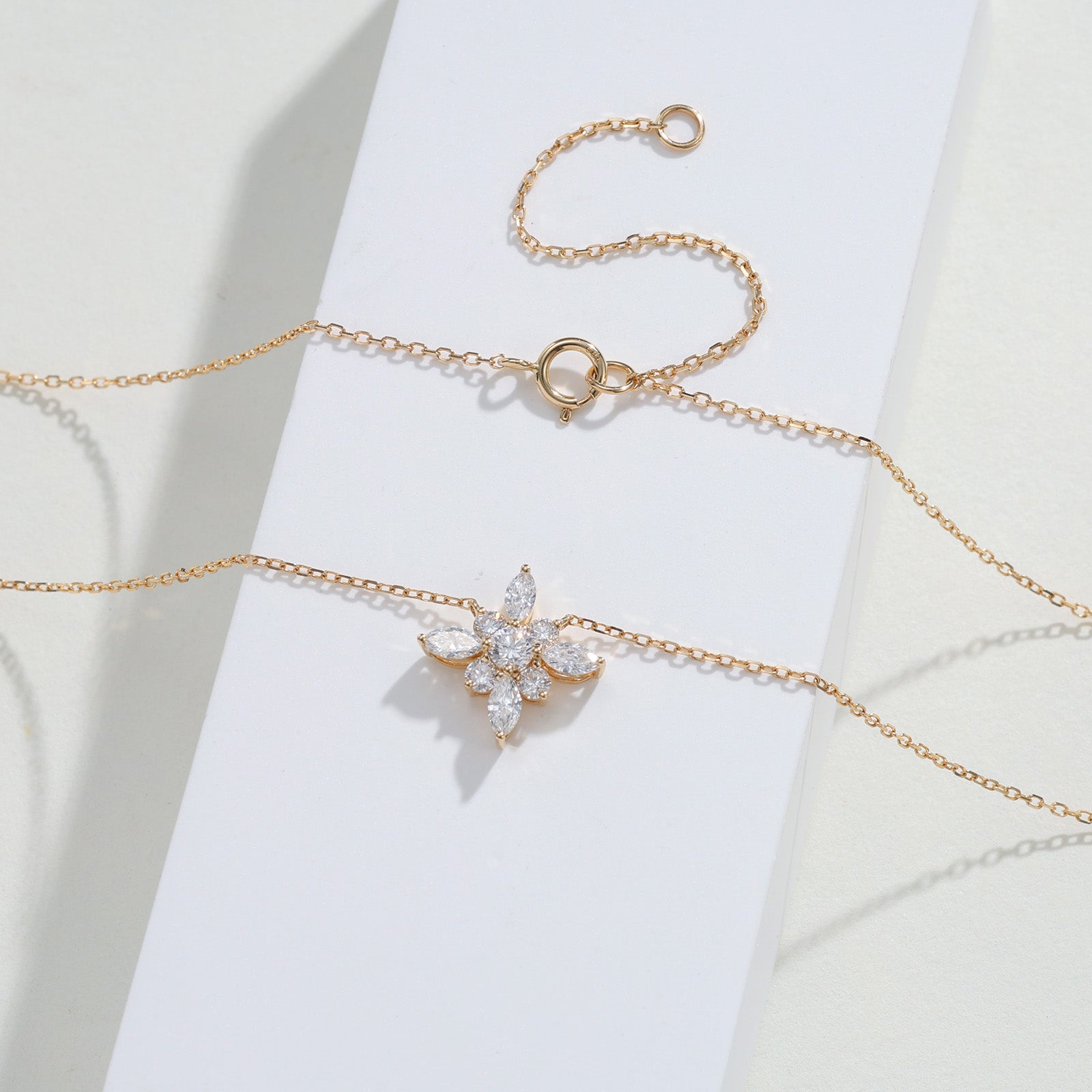 0.61CT Lab Grown Diamond Star Pendant Necklace in 14K Yellow Gold
