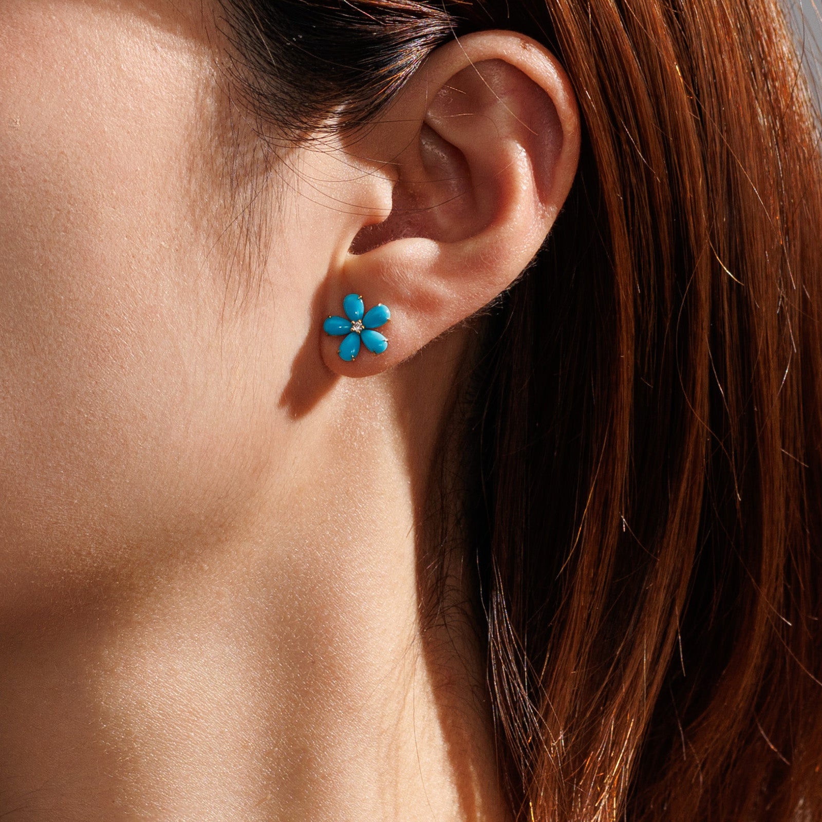 18K Yellow Gold Five-Petal Turquoise Flower Stud Earrings