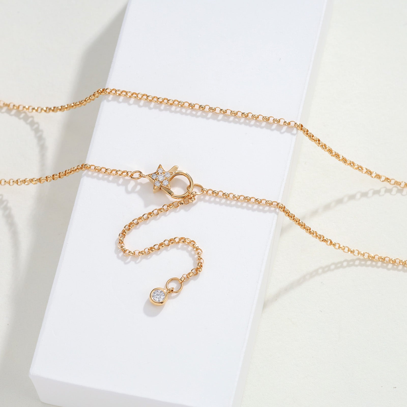 Paperclip Lariat Necklace with Diamond Front Clasp in 18K Gold
