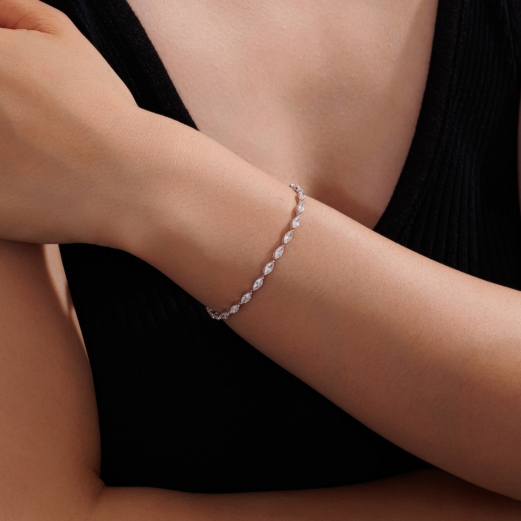 Marquise-Cut Lab-Grown Diamond Tennis Bracelet(0.112-0.114ct)