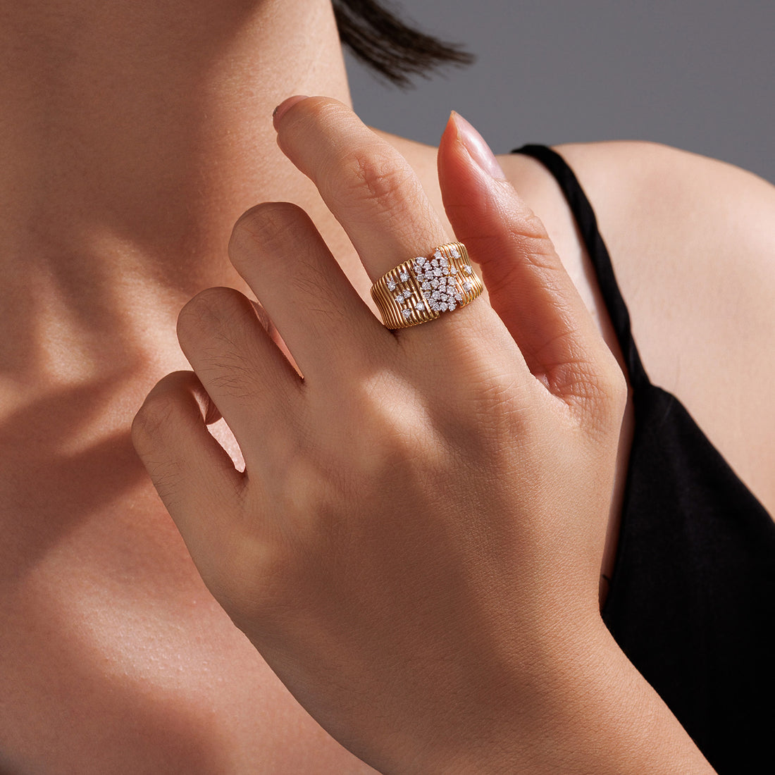 0.4ct Natural Diamond Open‑Work Starry Ring in 18K