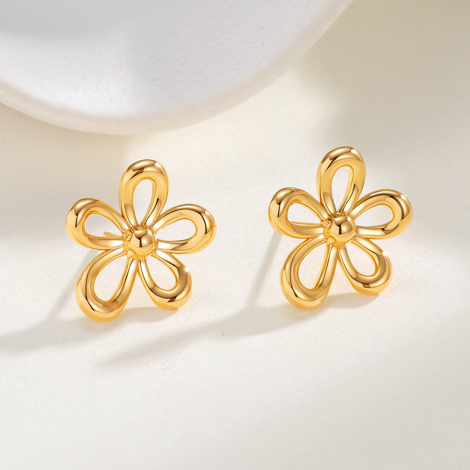 18K Solid Gold Hollow Five-Petal Flower Stud Earrings