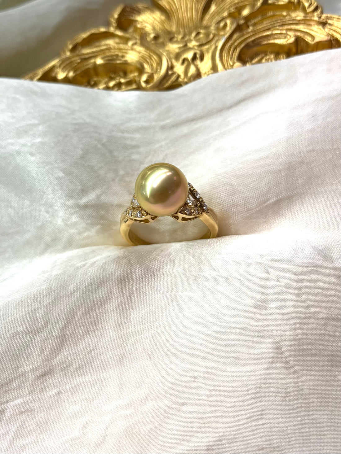 11.4mm Southsea Pearl Ring in 18K Yellow Gold