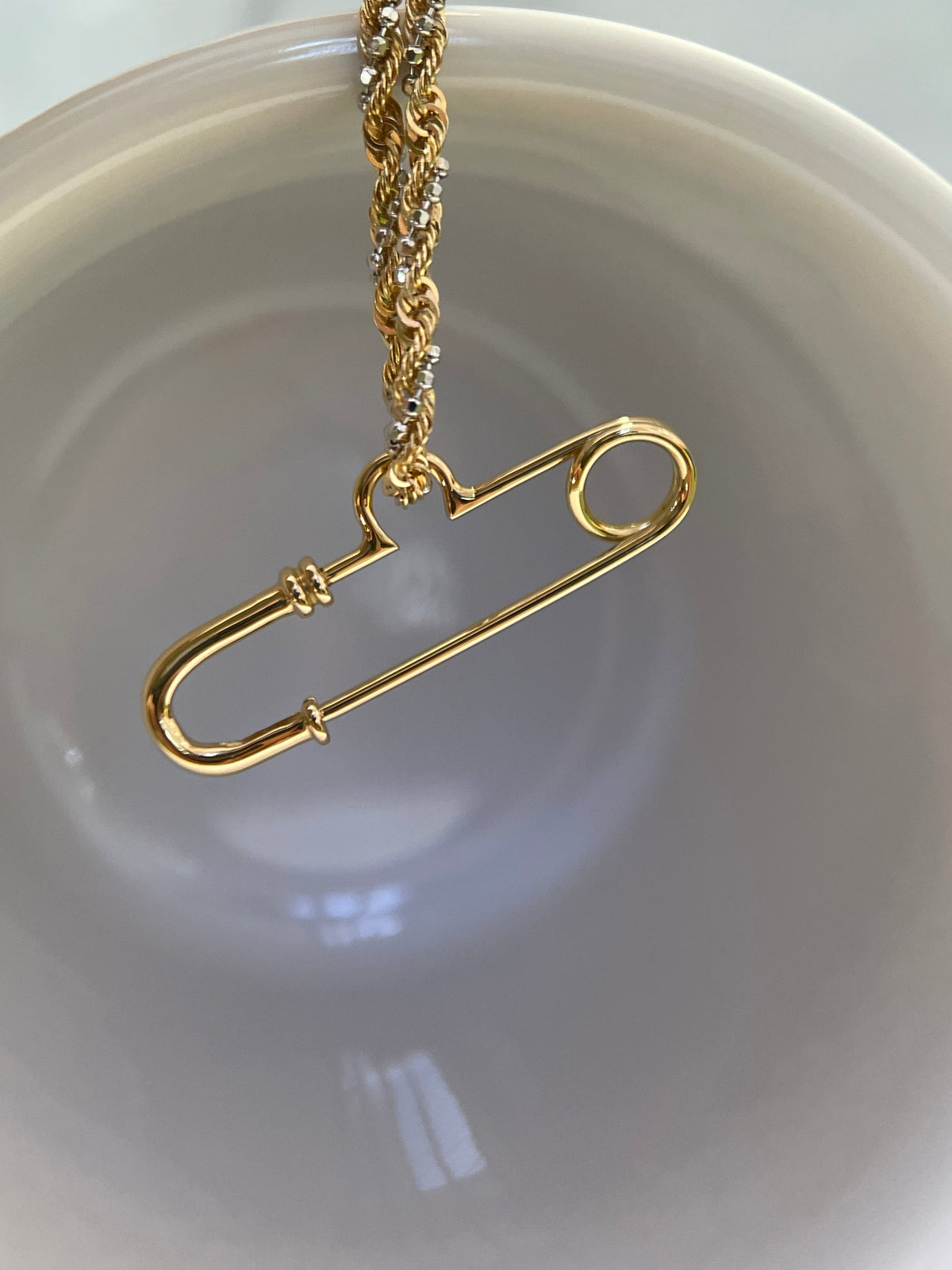 18K Gold & PT900 0.15ct Diamond Convertible Pendant Connector – 30mm