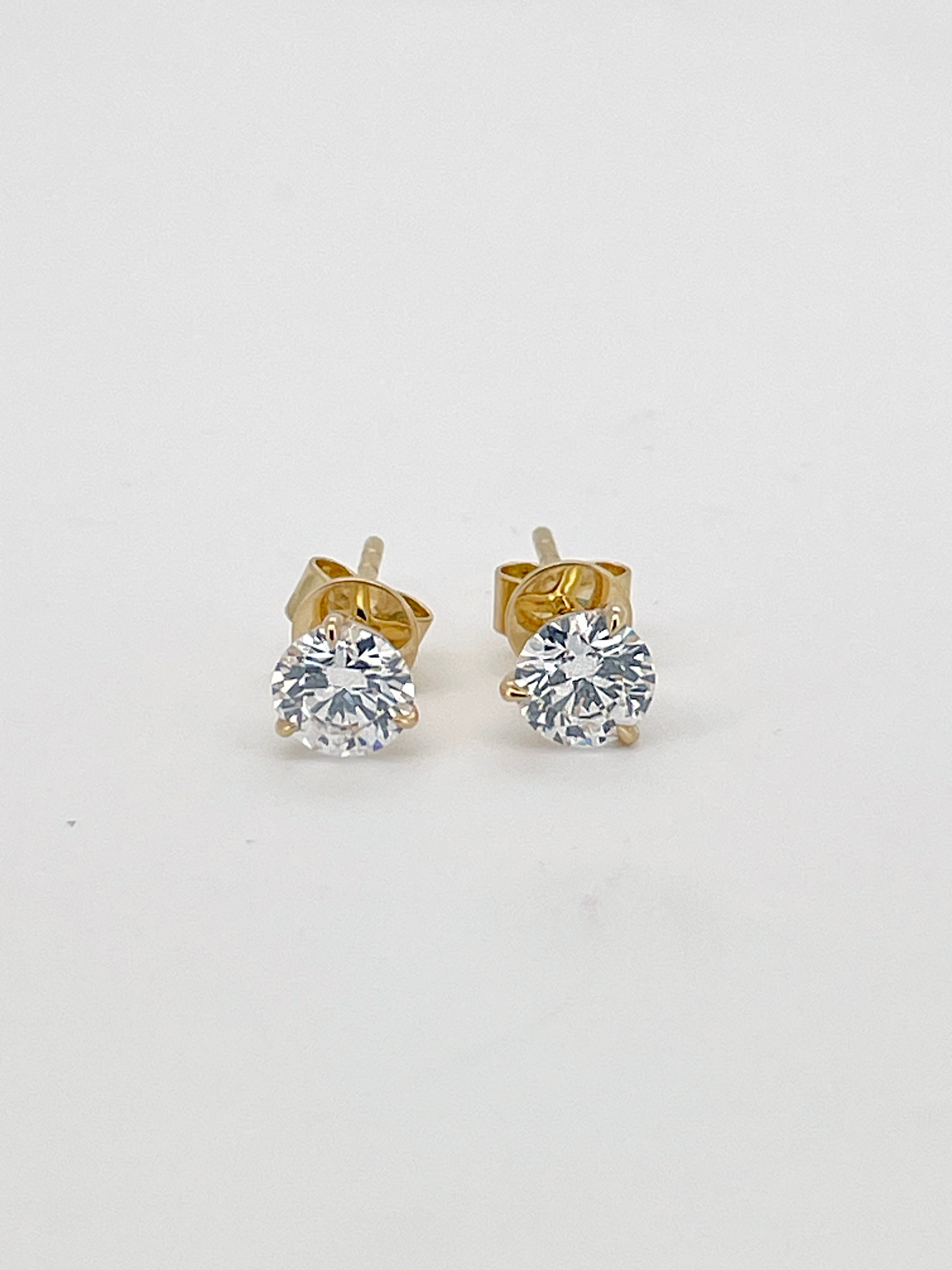 Round Cut 3-Prong Lab-Grown Diamond Stud Earrings 0.8CT