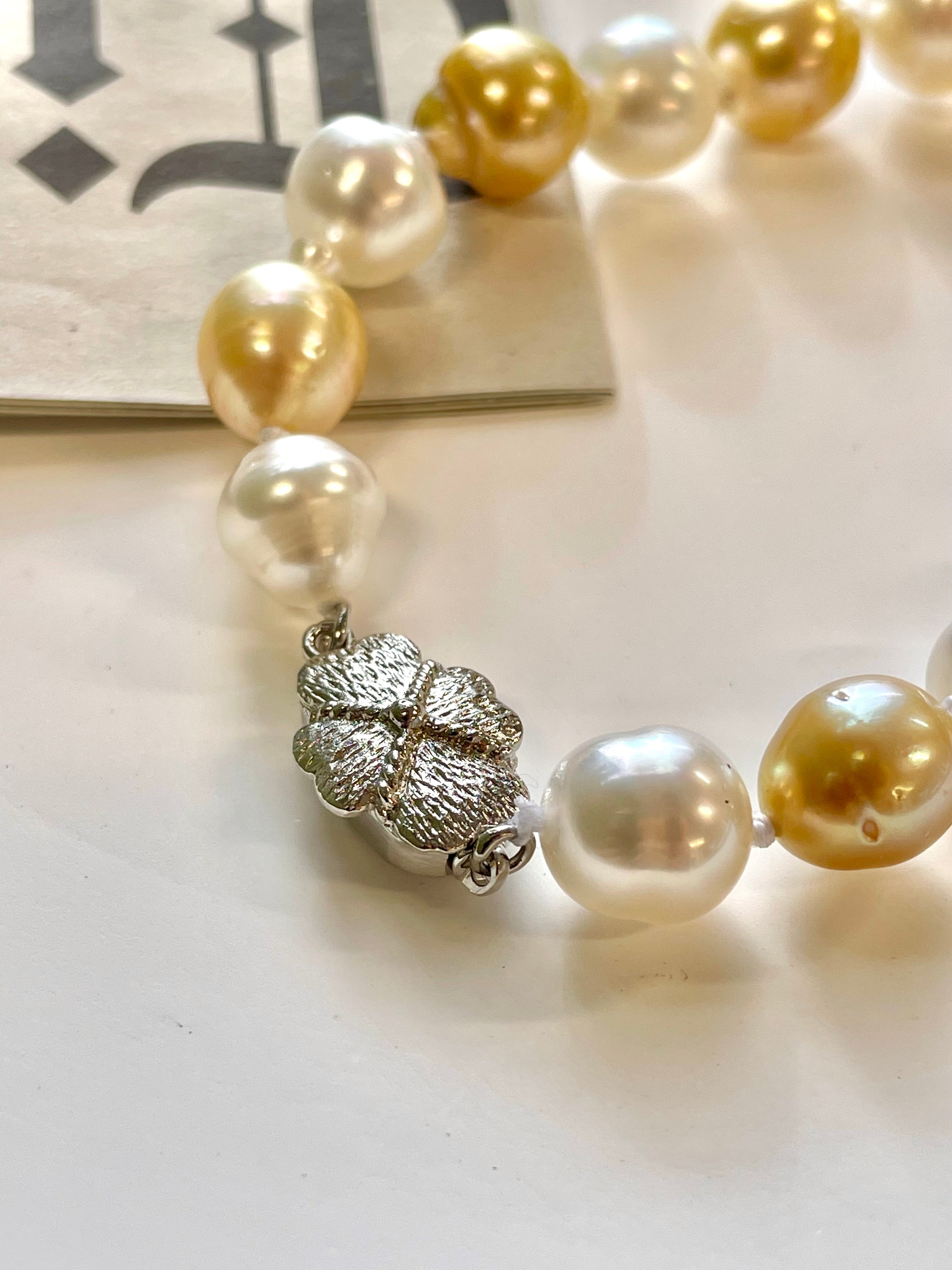 9-11mm South Sea Pearl with 925 Sliver clisp