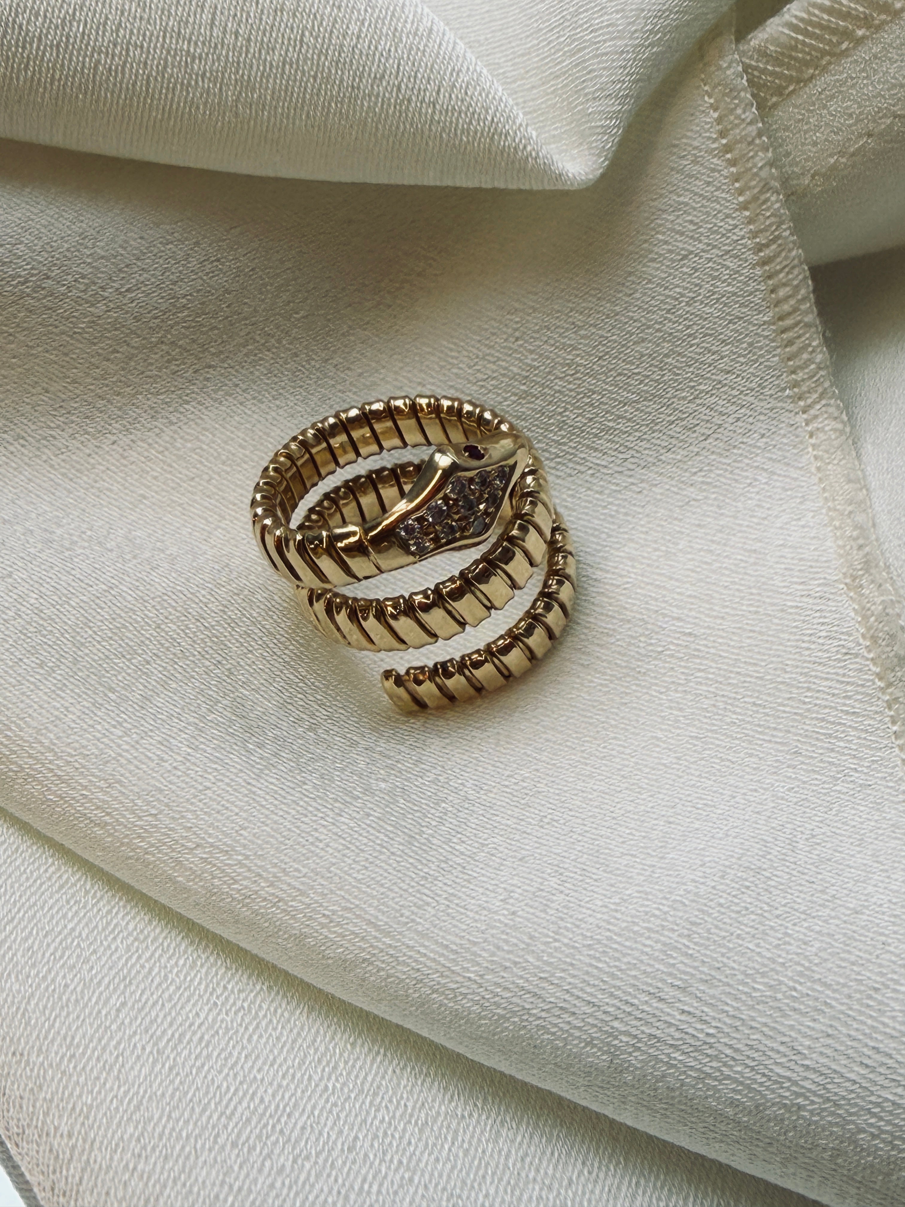 Vintage Snake Ring in K18 Yellow Gold & Platinum with Ruby & Diamond