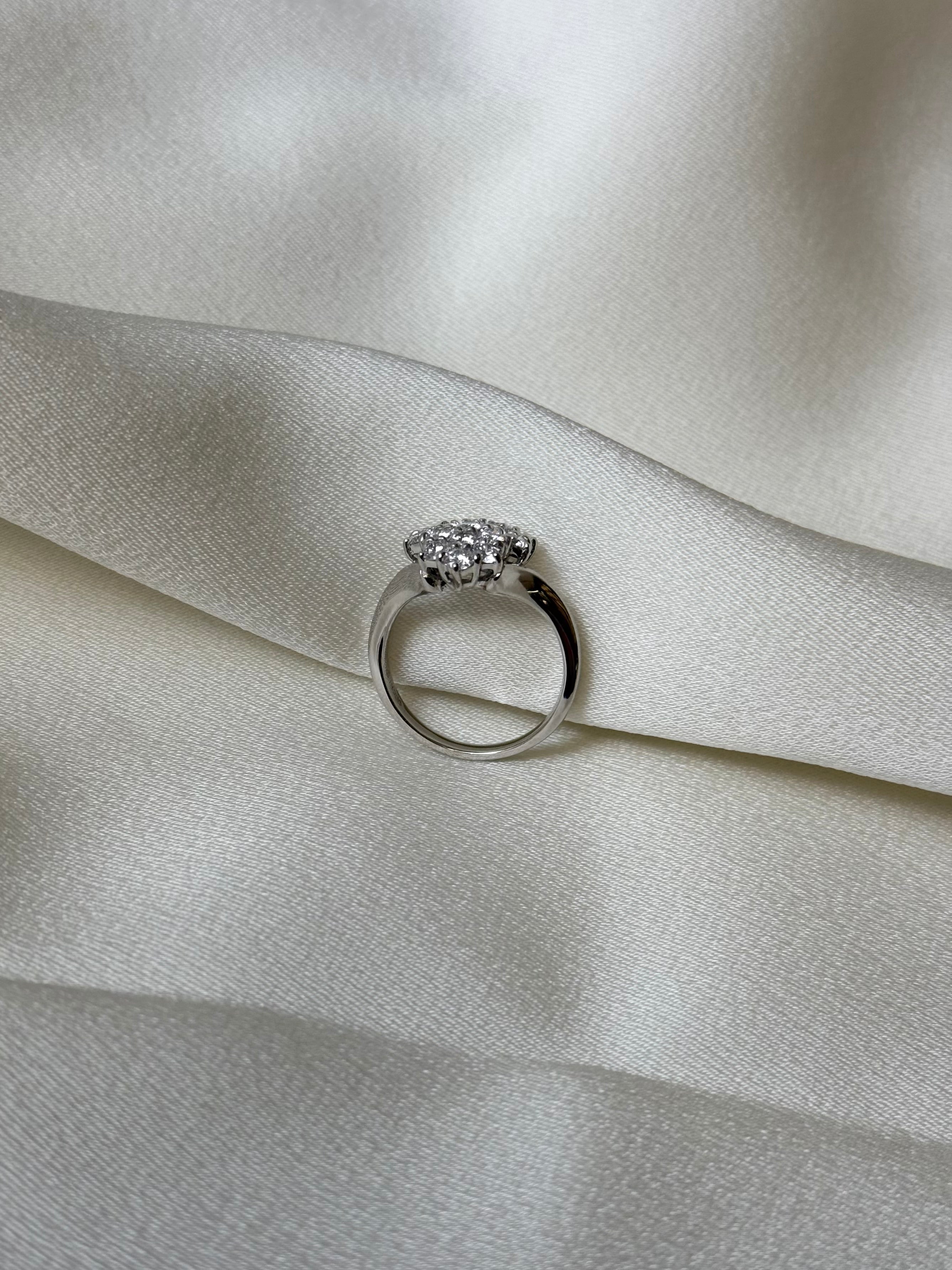 Vintage Ring in PT900 With Natural Diamond