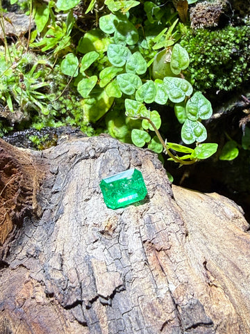 1.58CT Certified Natural Muzo Emerald Gemstone – Emerald Cut | Guild Certified
