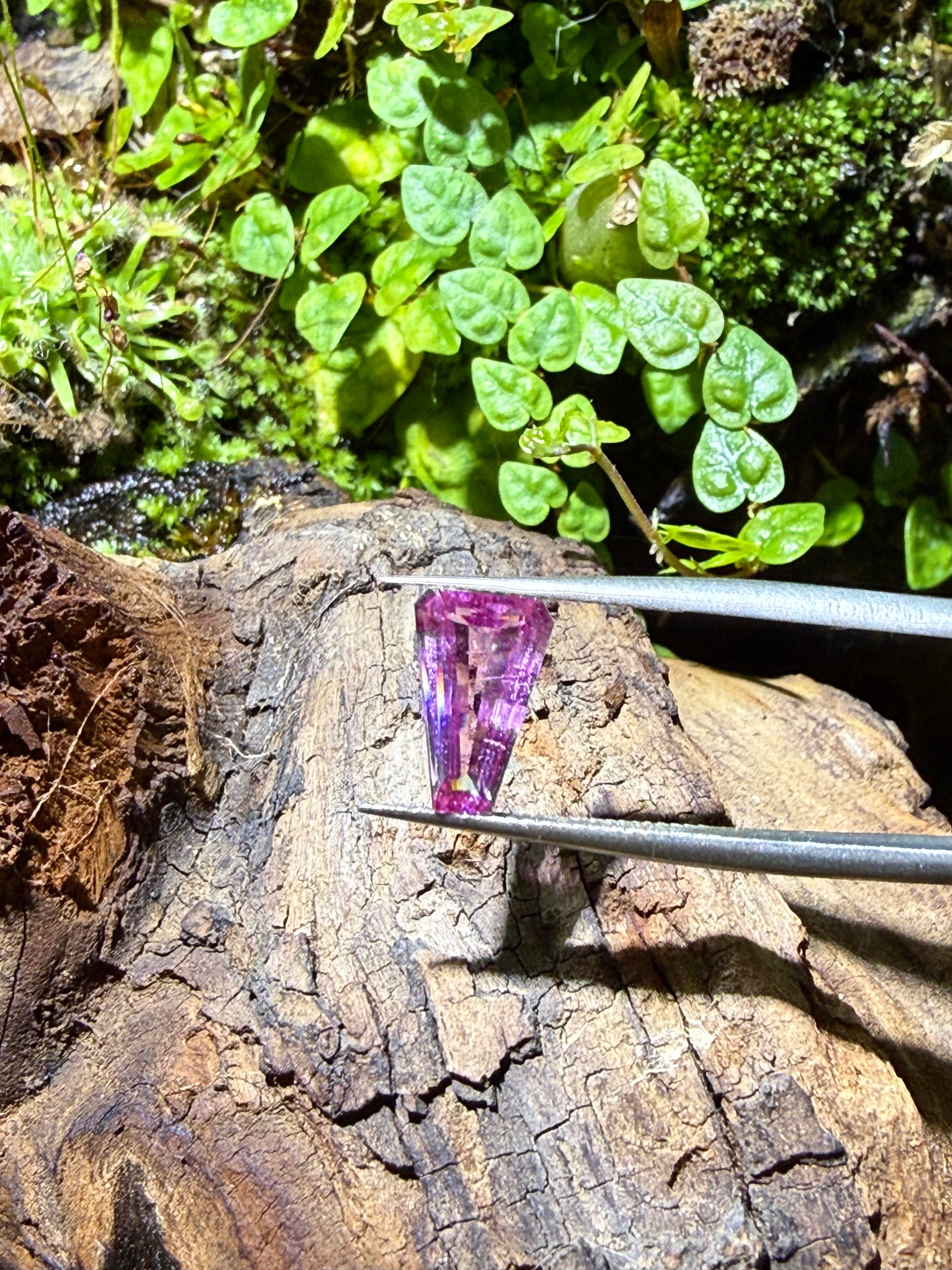 1.81CT Certified Padparadscha‑Hue Sapphire Gemstone – Trapezoid Cut | Guild Certified