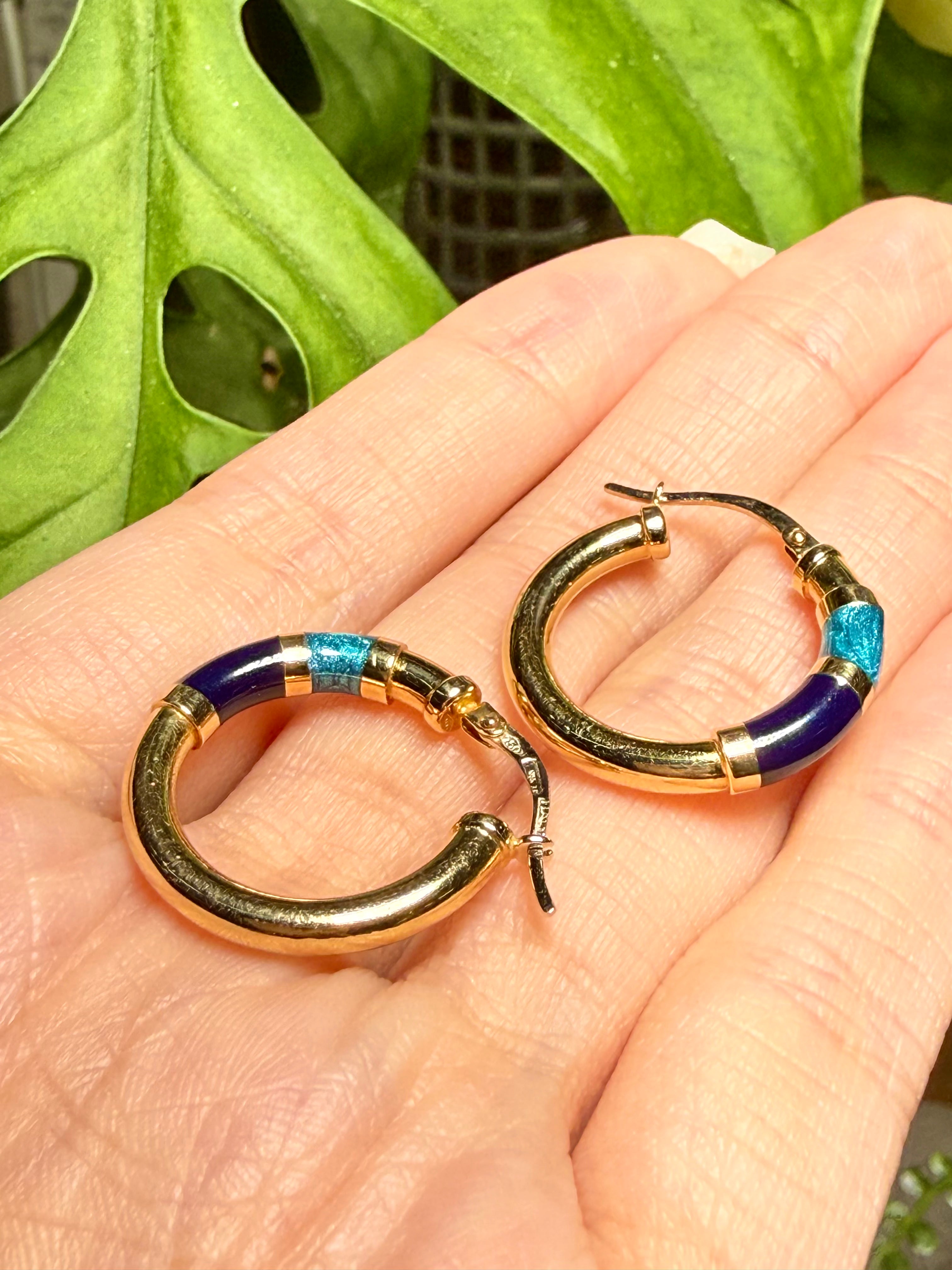 Italian Enamel Hoop Earrings in 18K Gold
