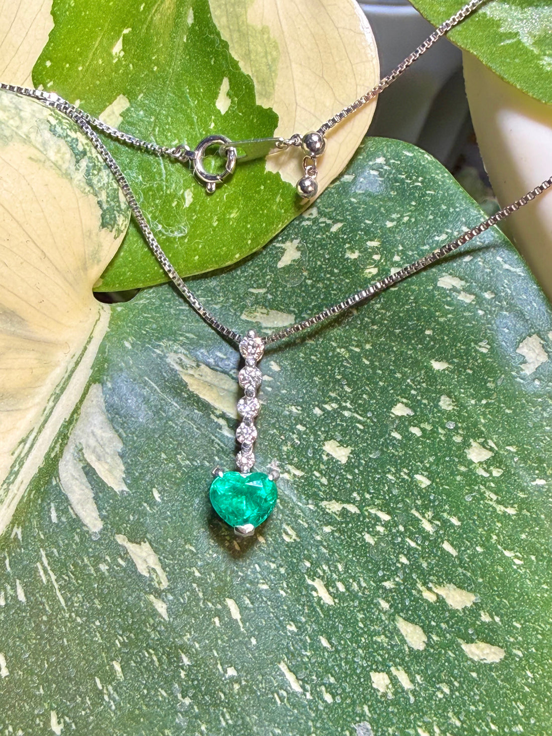 1.23CT Heart Muzo Emerald Necklace