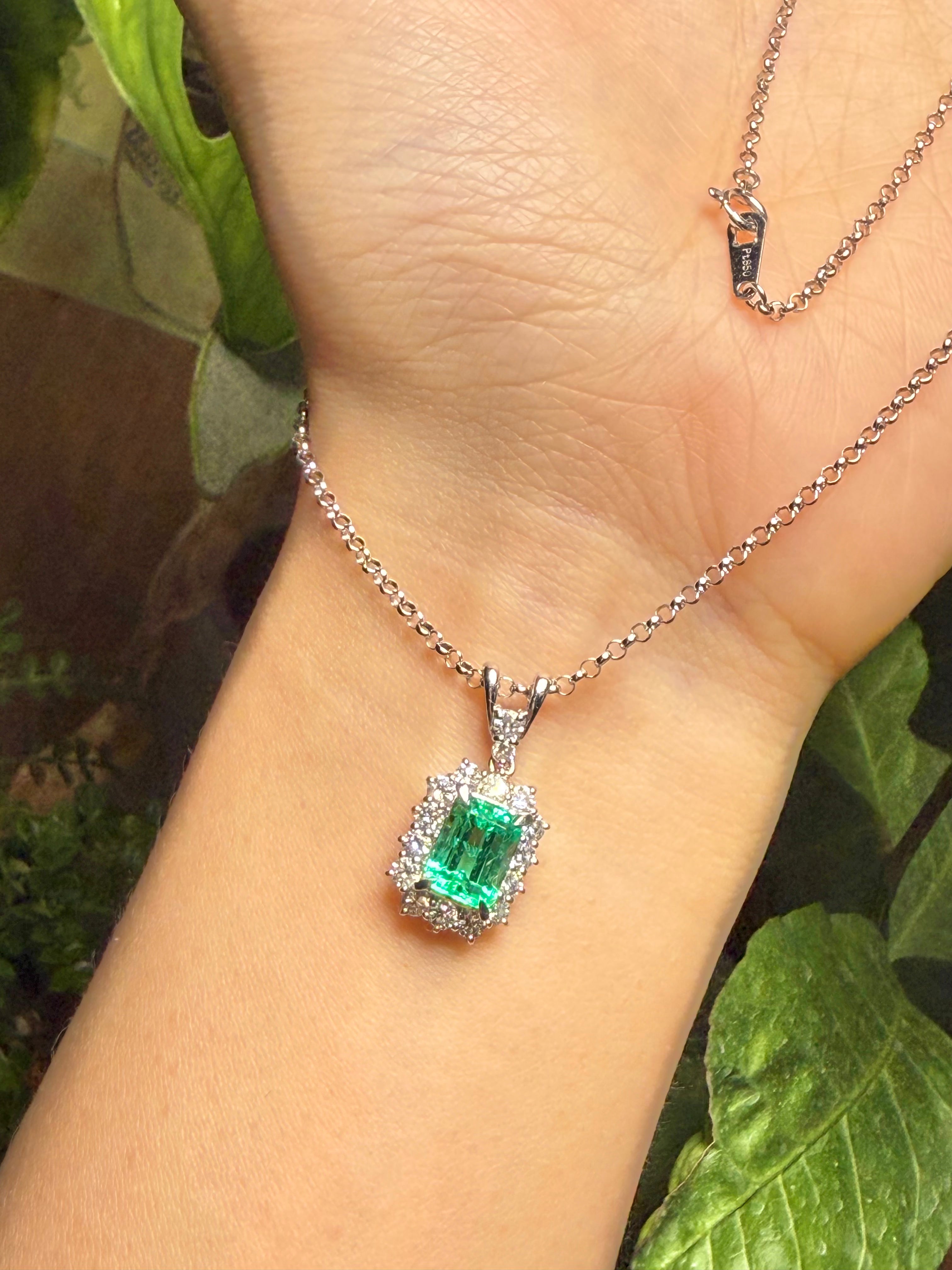 1.6CT Emerald‑Cut Colombian Emerald Necklace
