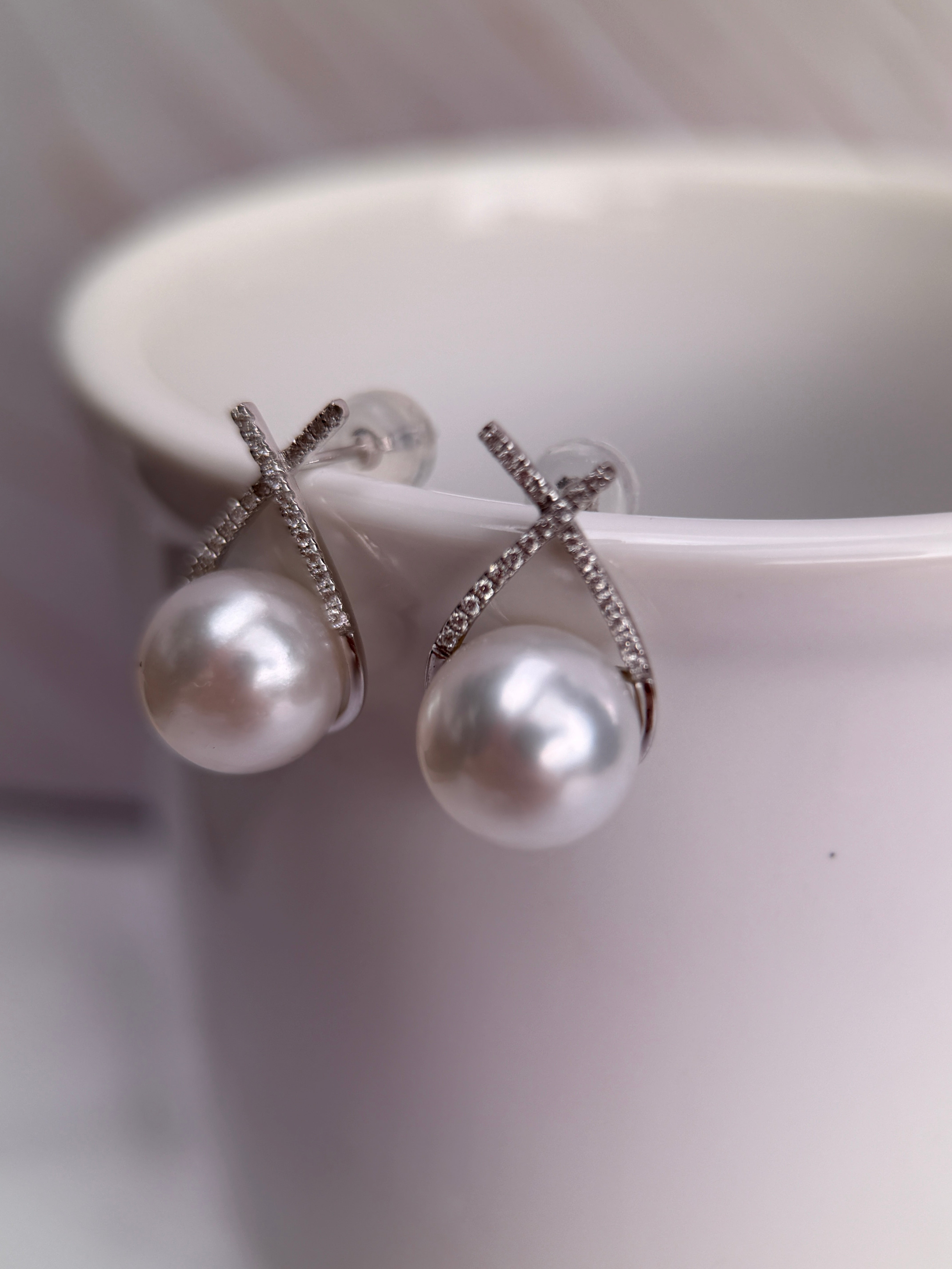 18K White Gold Diamond Bow South Sea Pearl Drop Stud Earrings