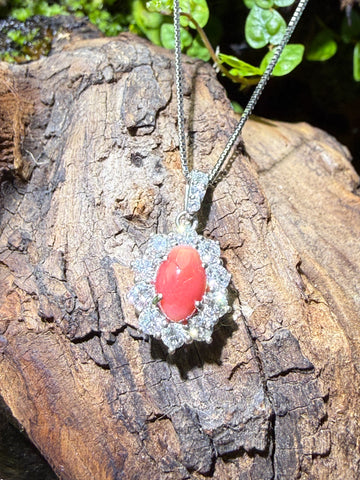 1.48CT Conch Pearl Cabochon Necklace