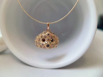 K18 Yellow Gold Diamond Puppy Pendant Necklace