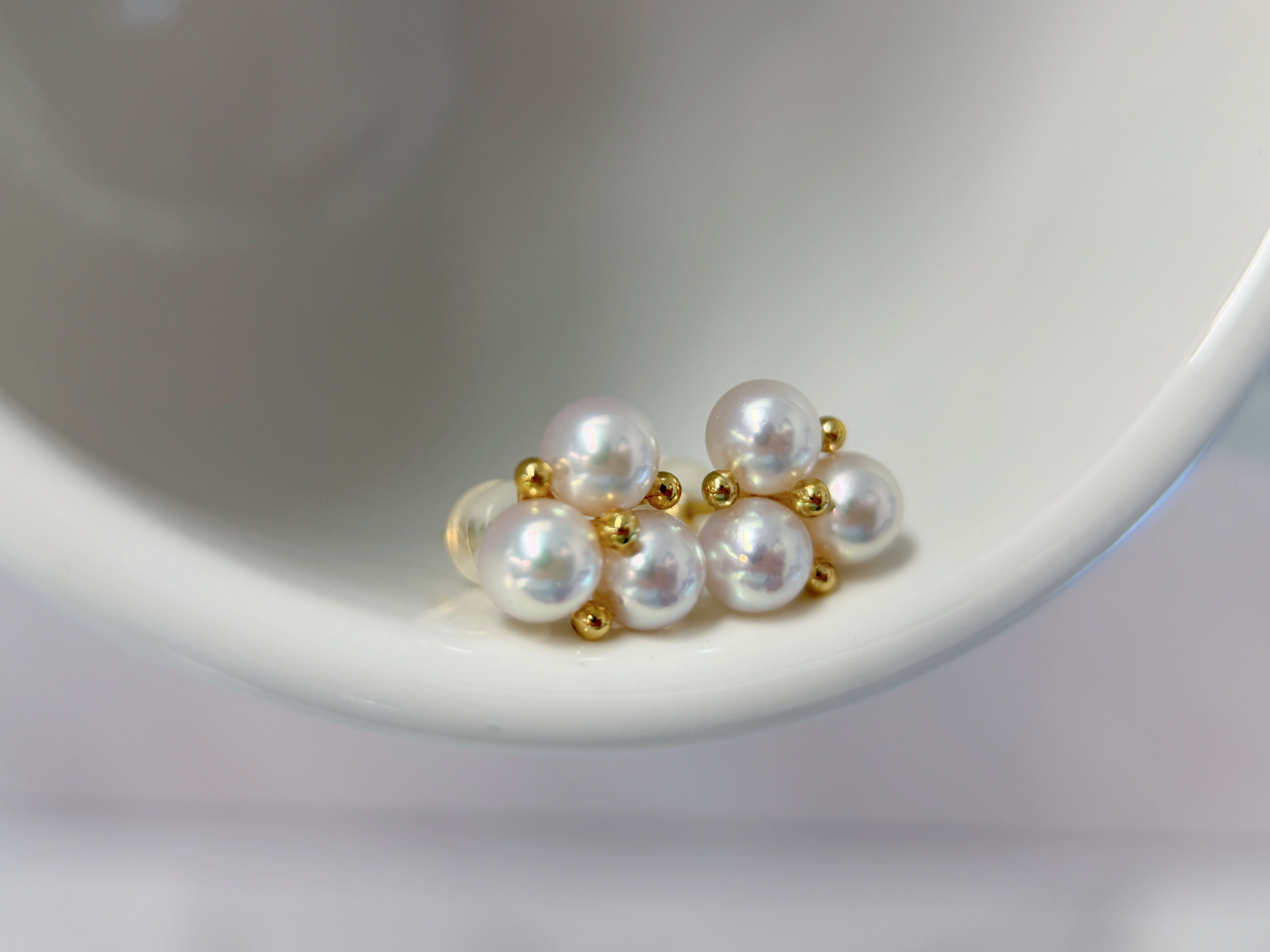 5-5.5mm K18 Yellow Gold Akoya Pearl Cluster Stud Earring