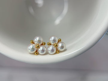 5-5.5mm K18 Yellow Gold Akoya Pearl Cluster Stud Earring