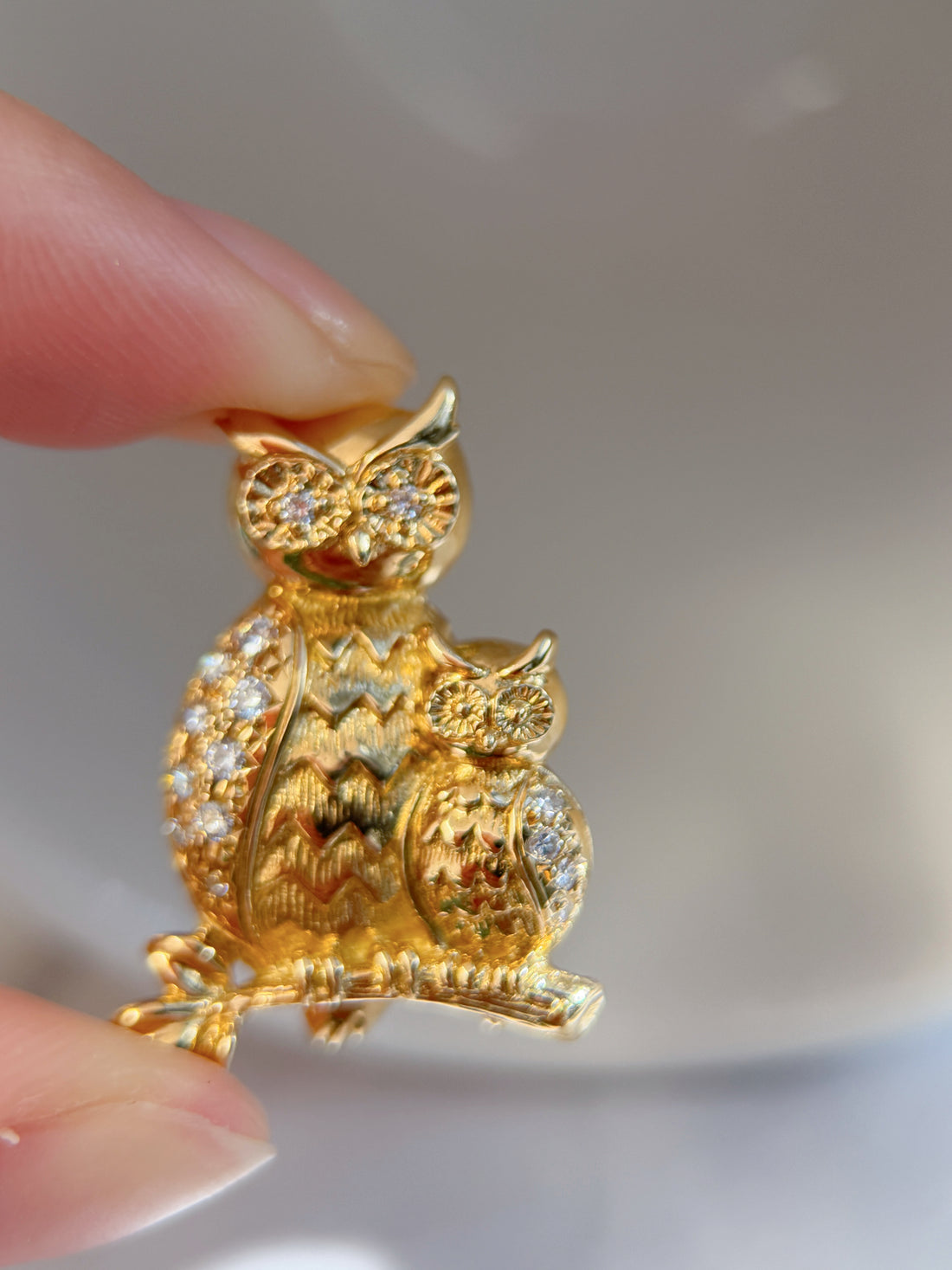 TASAKI Vintage K18 Yellow Gold Natural Diamond Owl Brooch