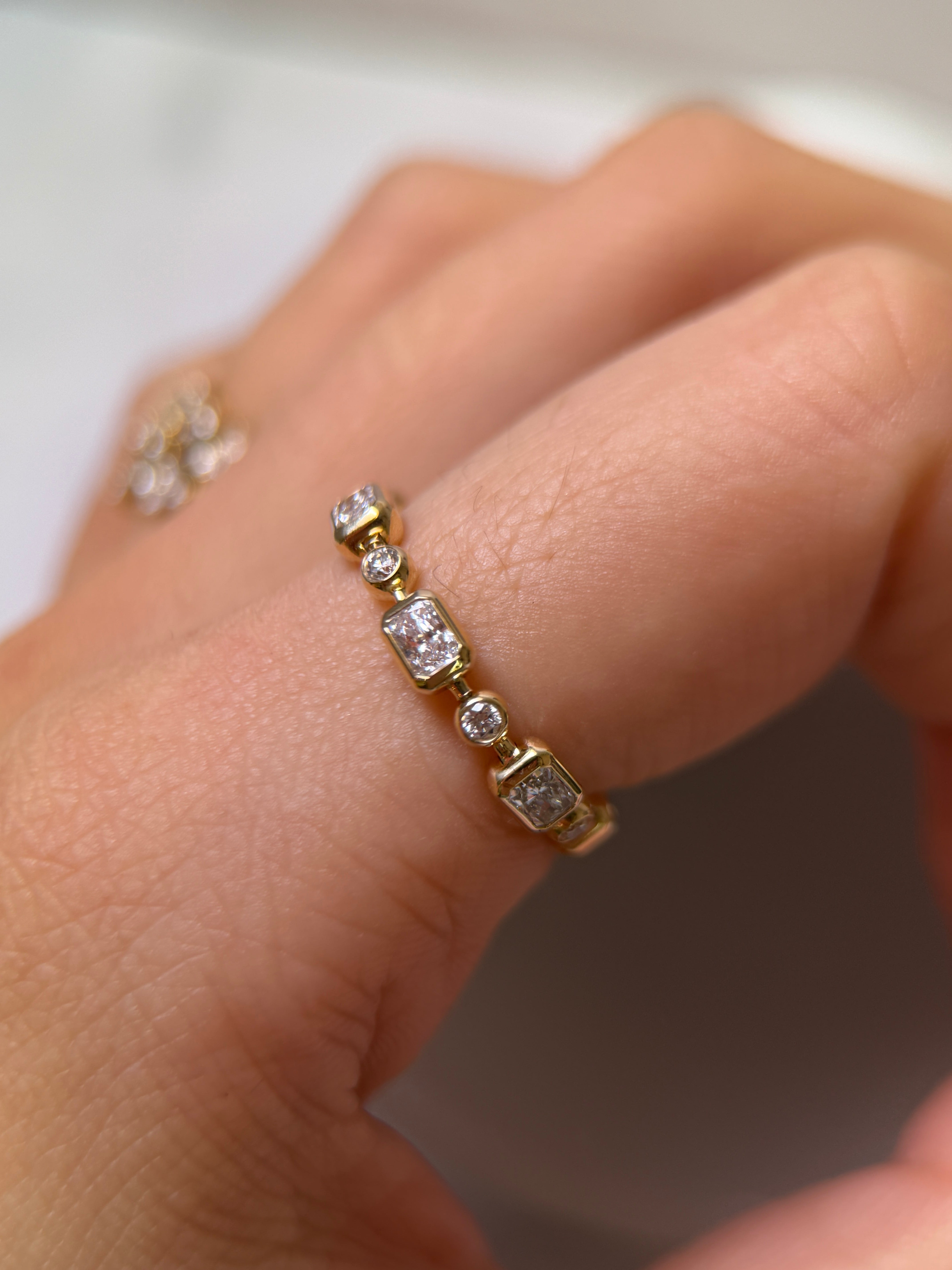 14K Yellow Gold Alternating Rectangular & Round Diamond Link Band Ring