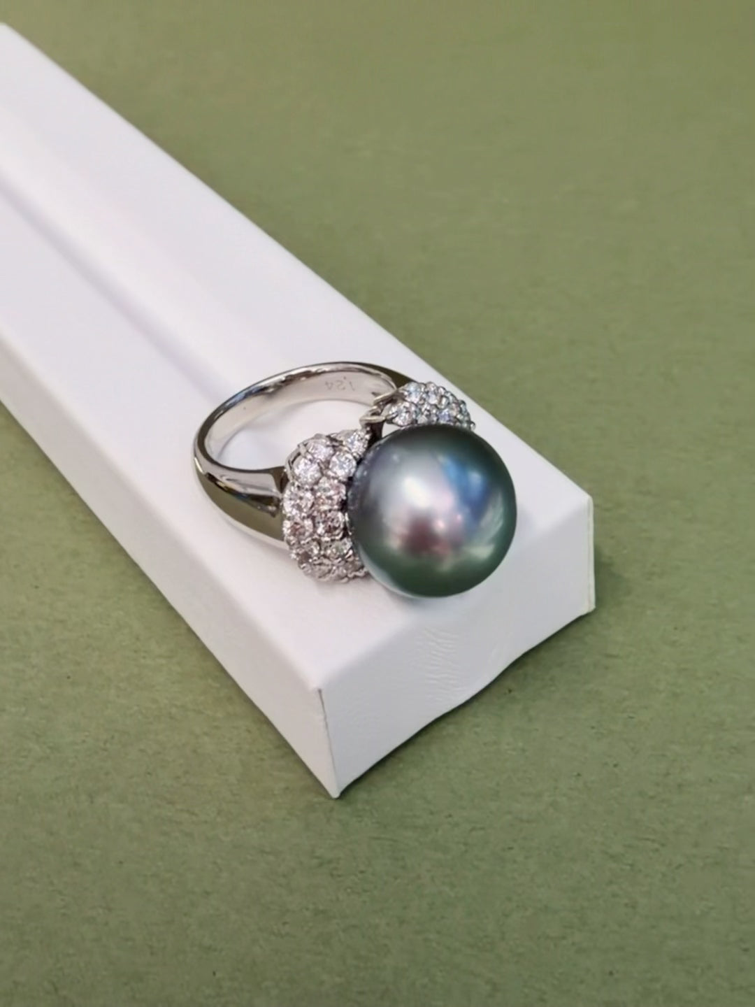 13.8mm Tahitian Pearl Ring