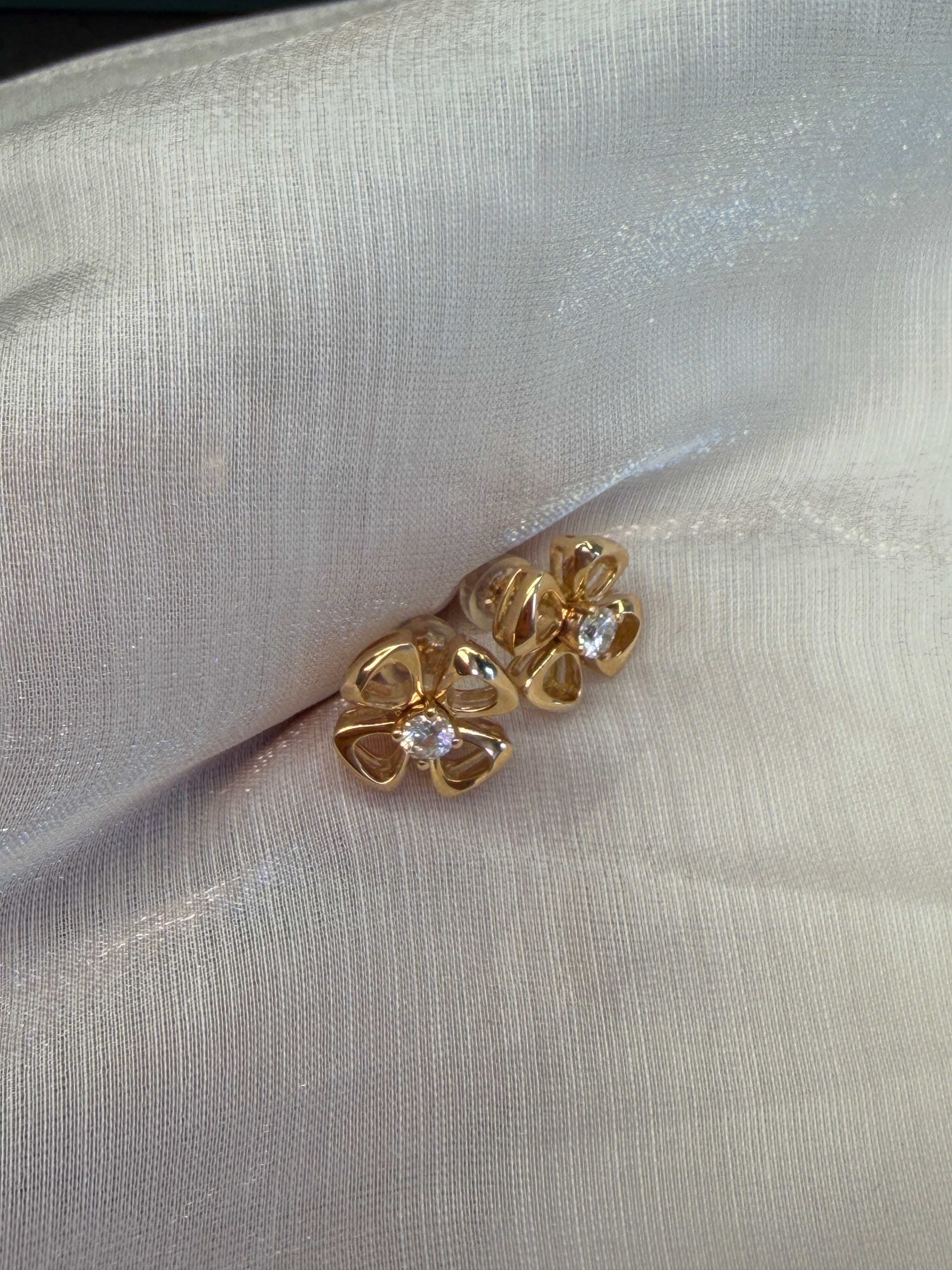 Vintage Four-leaf Clover Diamond Earrings in K18 Rose Gold，0.22CT