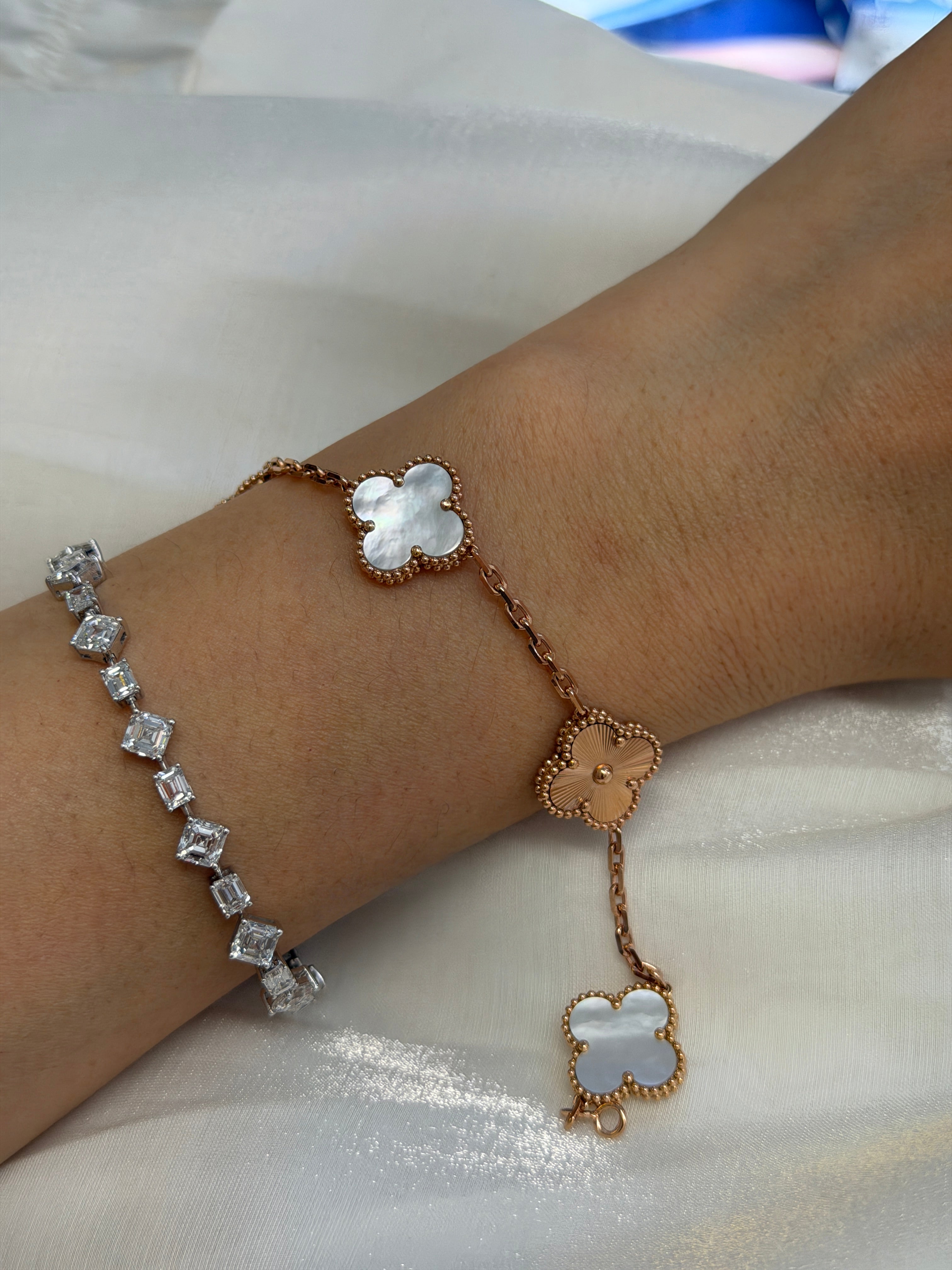 Four-leaf clover bracelet