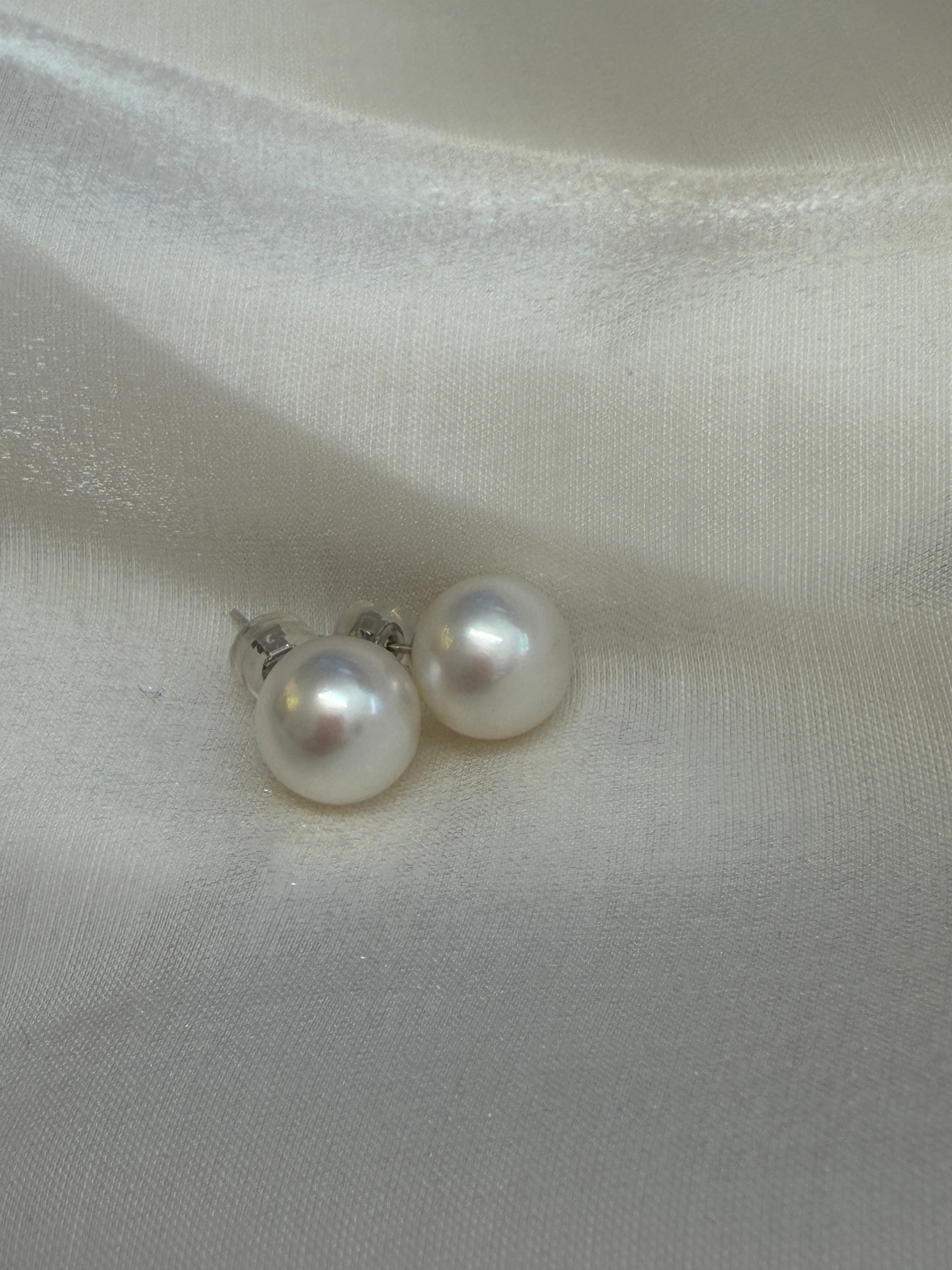 10.1mm White Southsea Pearl Stud Earrings in 18K White Gold