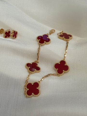 Four-leaf clover bracelet