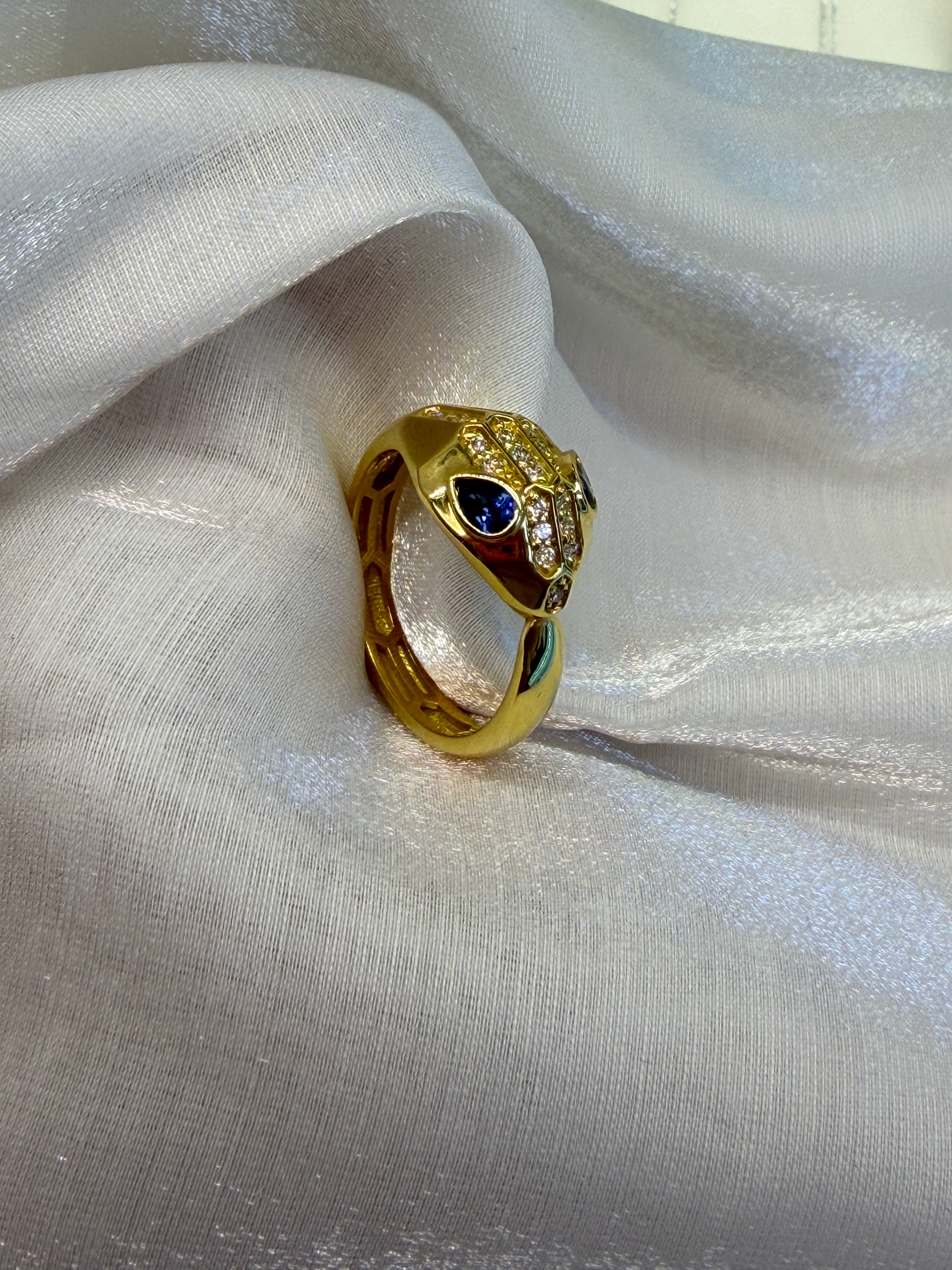 0.29CT Sapphire Ring in K18 Gold