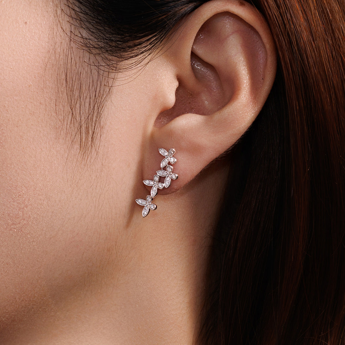 ⭐️18K White Gold Diamond Floral Vine Climber Earrings