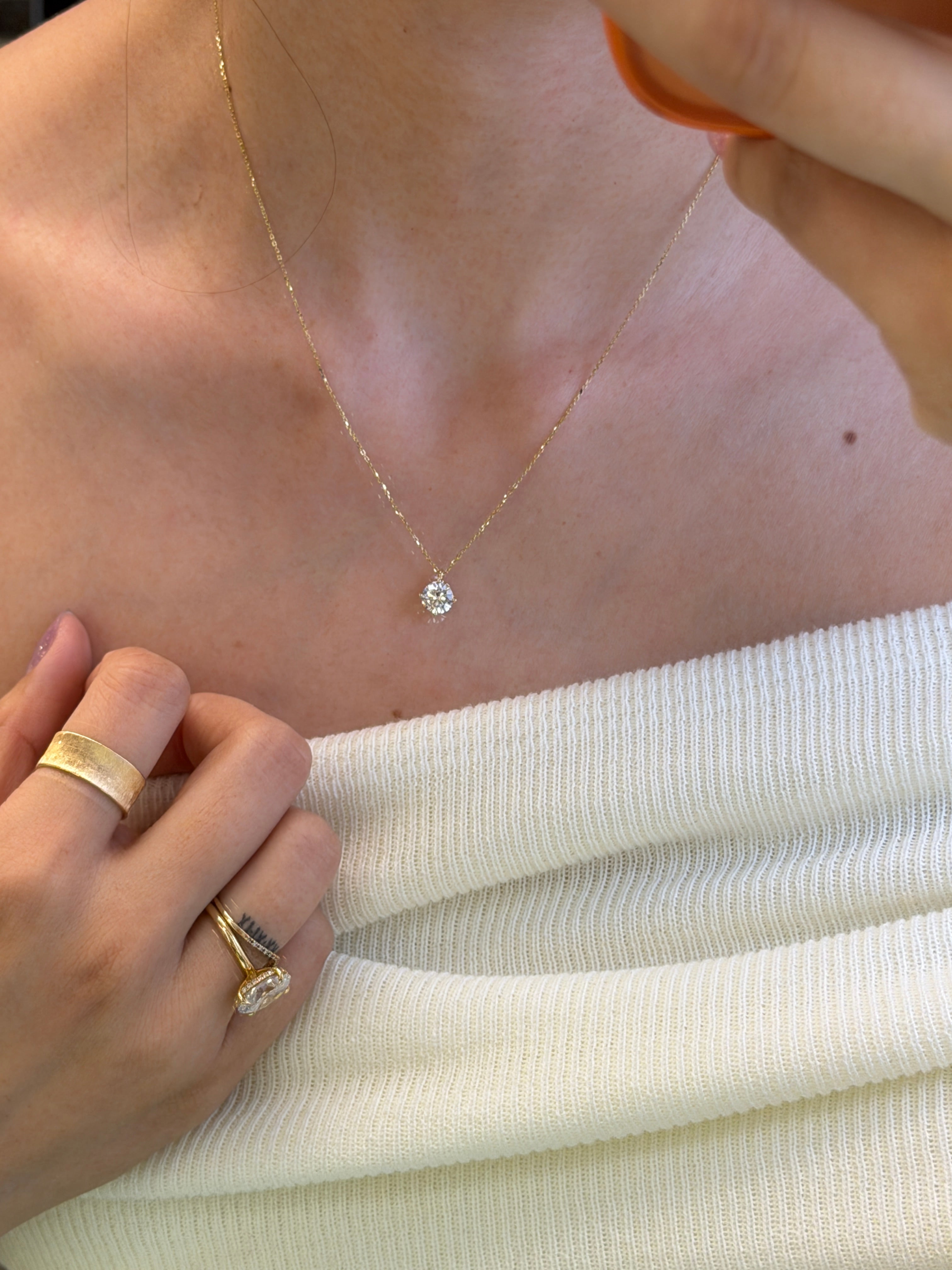 1 Carat Round Lab Grown Diamond Necklace In 14K Yellow Gold