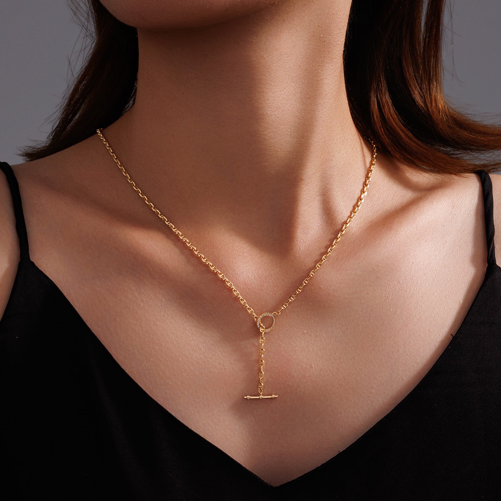 18K Solid Gold 2.3mm Textured Chain Necklace with Diamond Paved Pig Nose OT Toggle Clasp