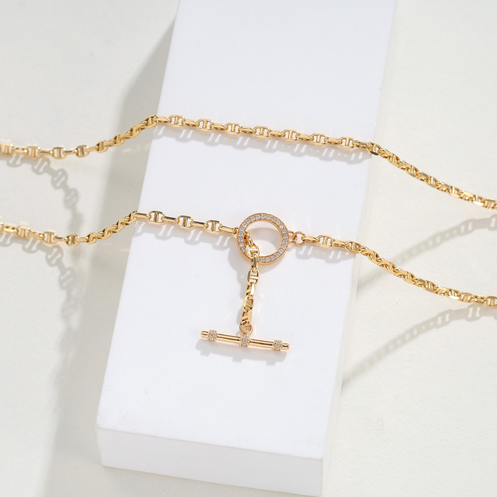 18K Solid Gold 2.3mm Textured Chain Necklace with Diamond Paved Pig Nose OT Toggle Clasp