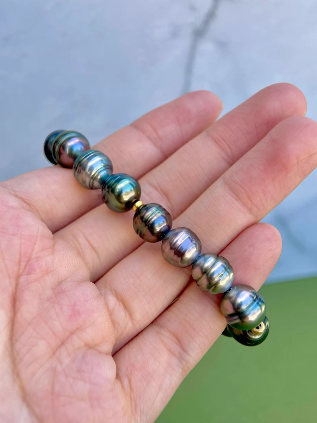 9-11mm Natural Circled Tahitian Pearl Bracelet in 18K Gold