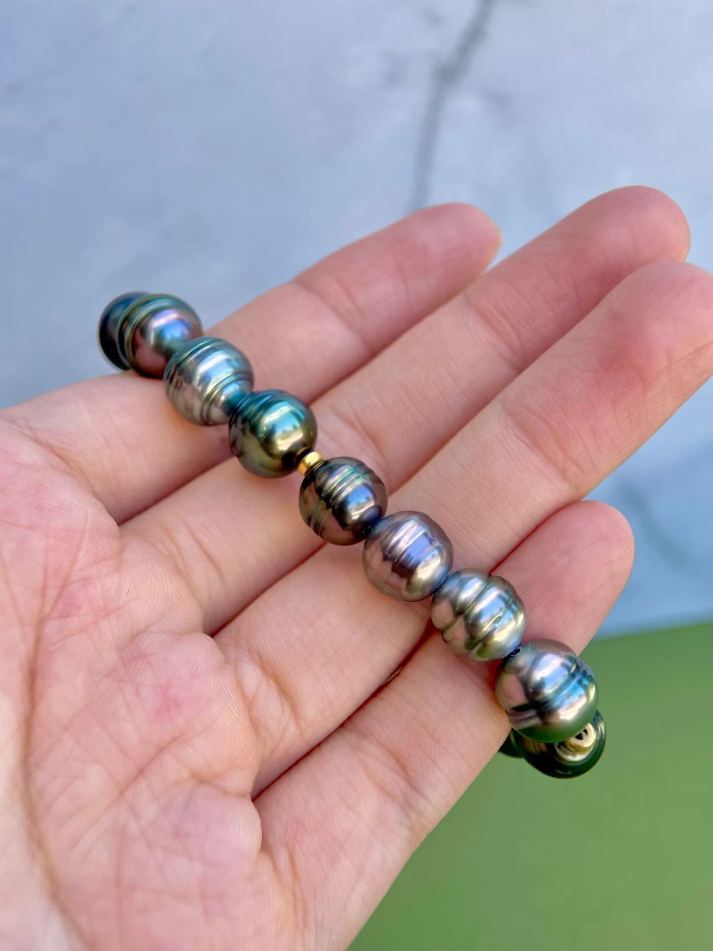 9-11mm Natural Circled Tahitian Pearl Bracelet in 18K Gold