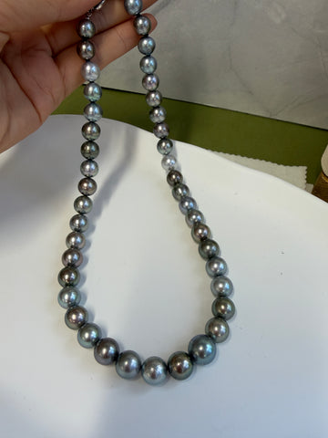 8.6–11.2mm Tahitian Pearl Necklace, 17”