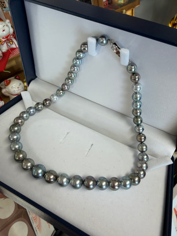 8.6–11.2mm Tahitian Pearl Necklace, 17”
