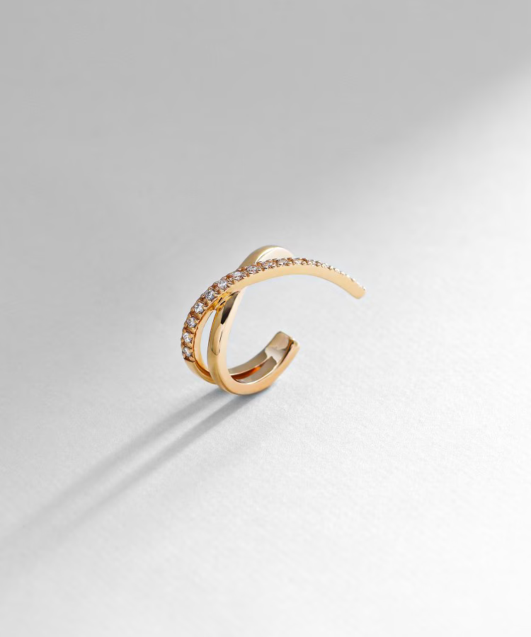 COCOSHNIK Round Diamond Cross Ear Cuff