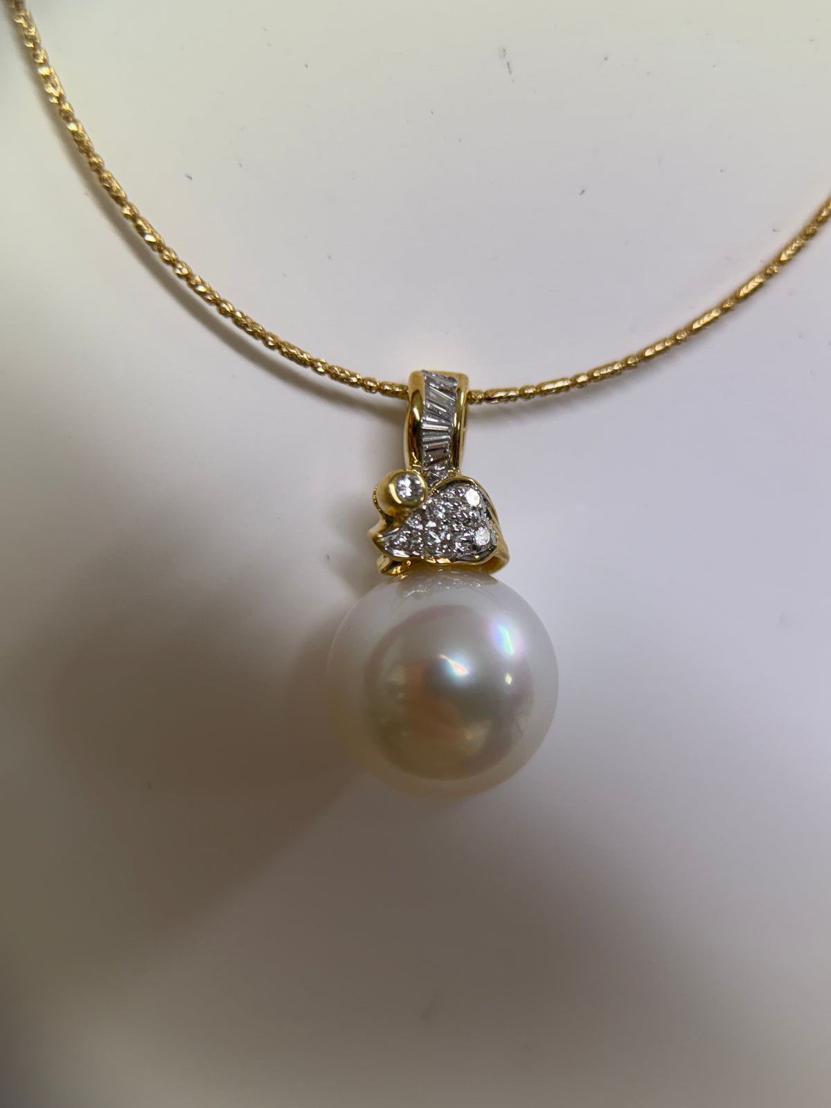18K Yellow Gold Diamond Accent South Sea Pearl Pendant