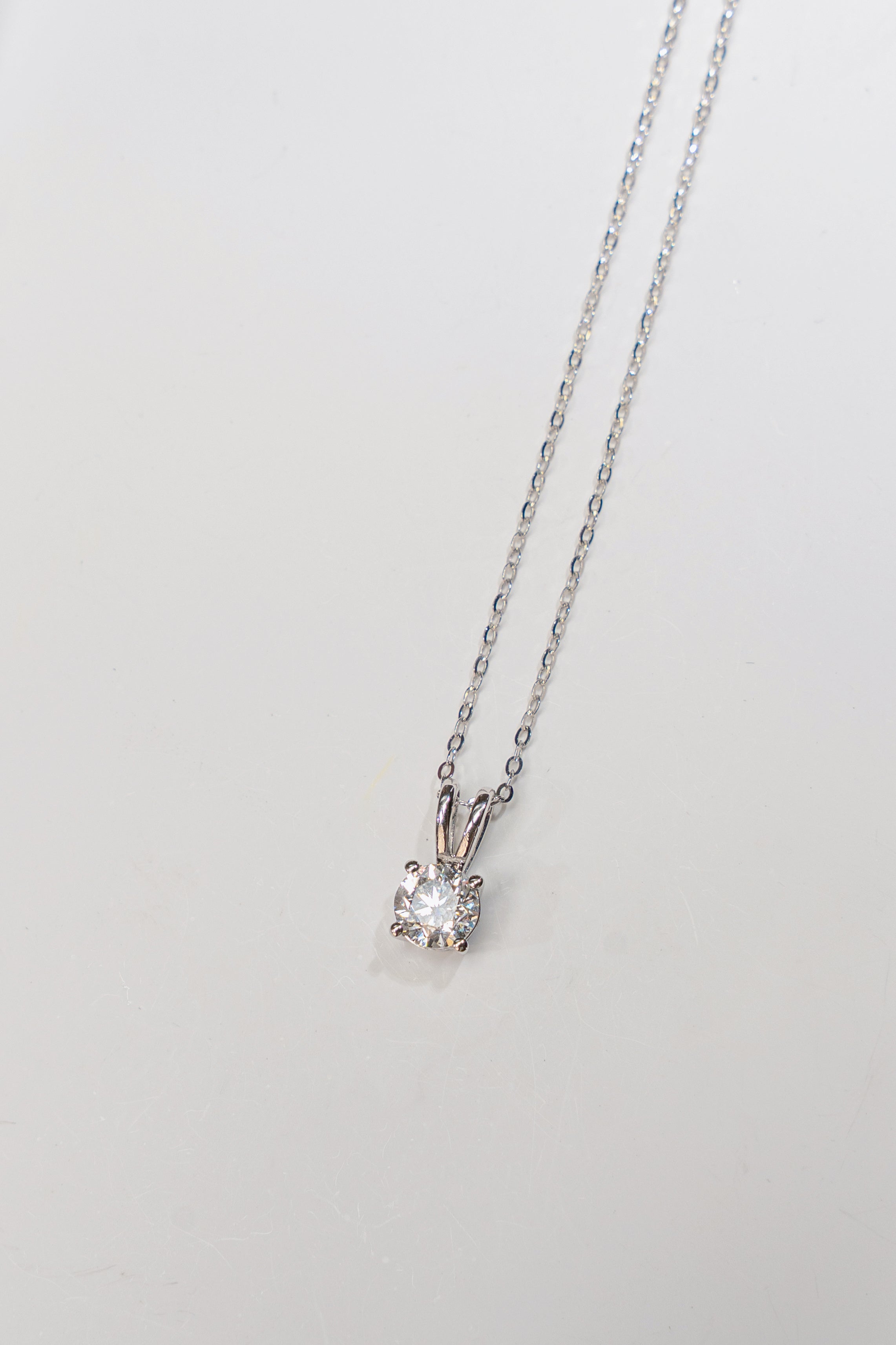 1.063 CTRound Lab Grown Diamond Necklace In 18K White Gold