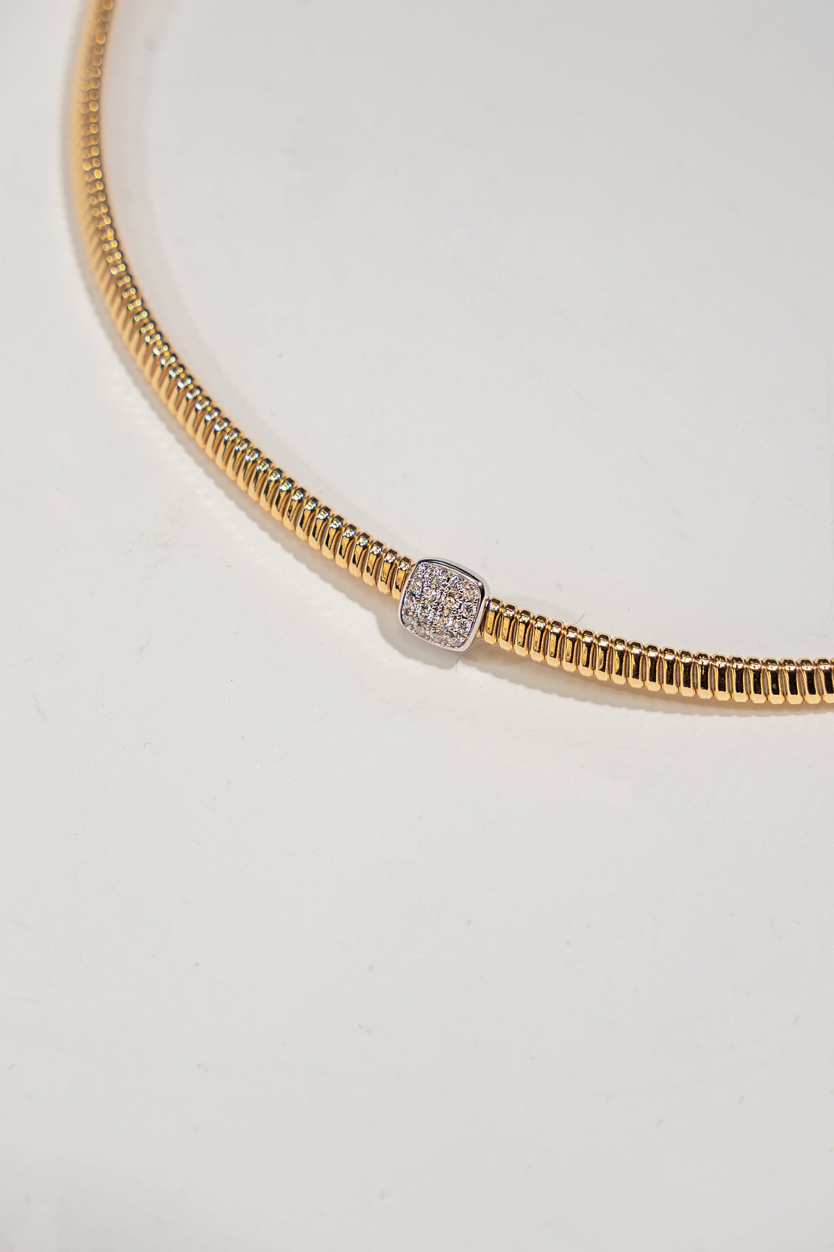 K18 Yellow Gold Italian Tubogas Flexible Collar Necklace with 0.14ct Pavé Diamond