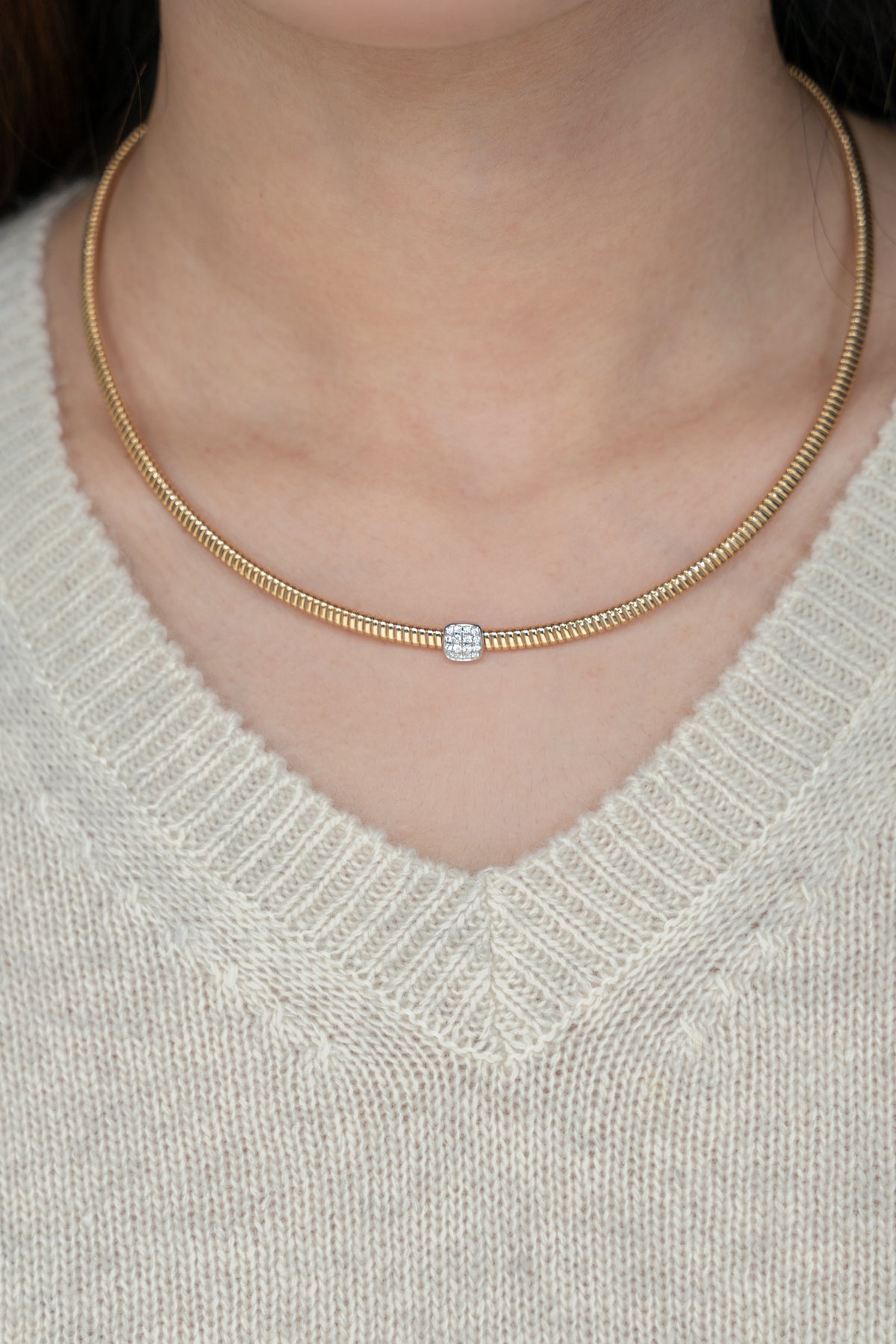 K18 Yellow Gold Italian Tubogas Flexible Collar Necklace with 0.14ct Pavé Diamond
