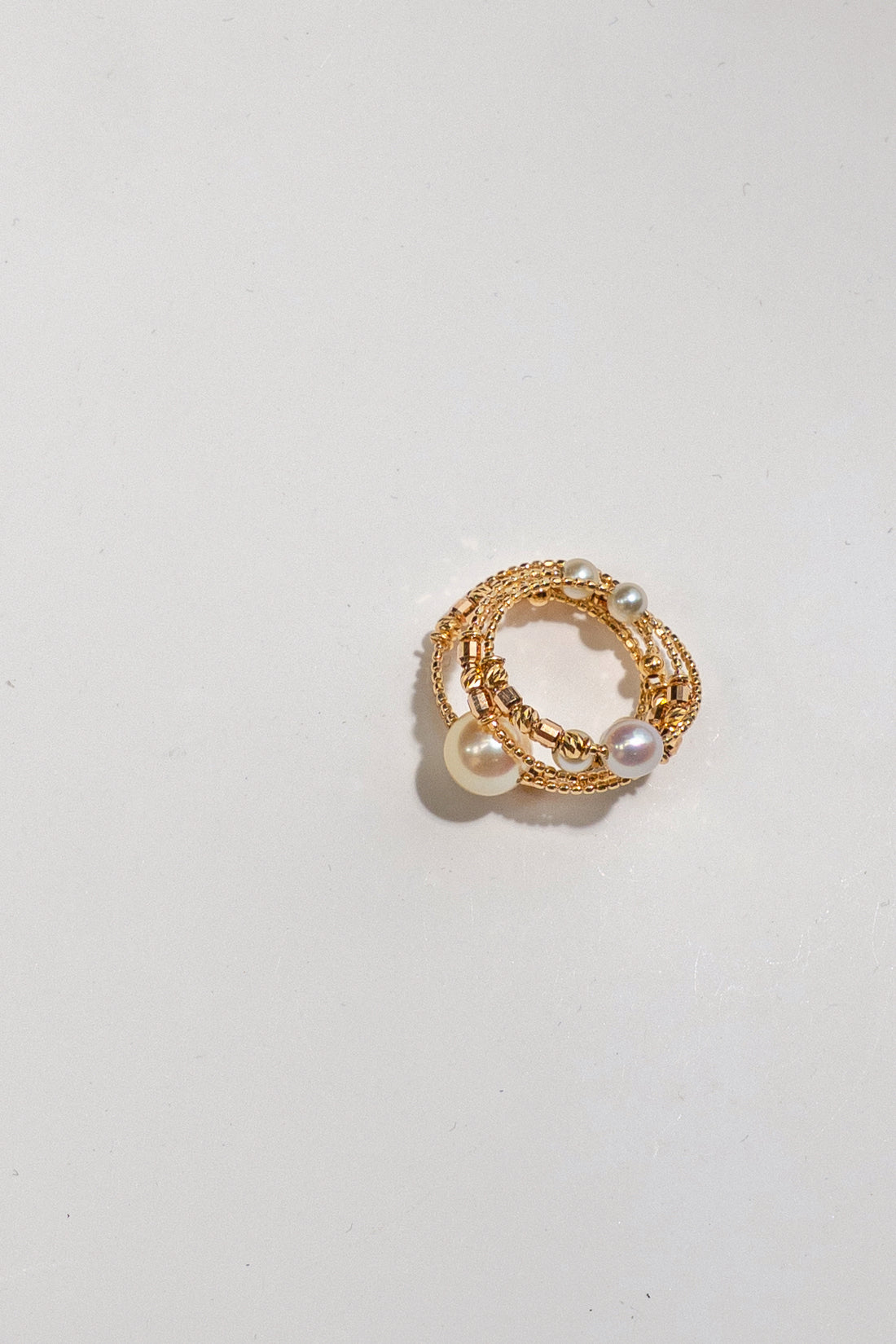 Baby Akoya&Feather Gold Pearl Spring Pinky Ring